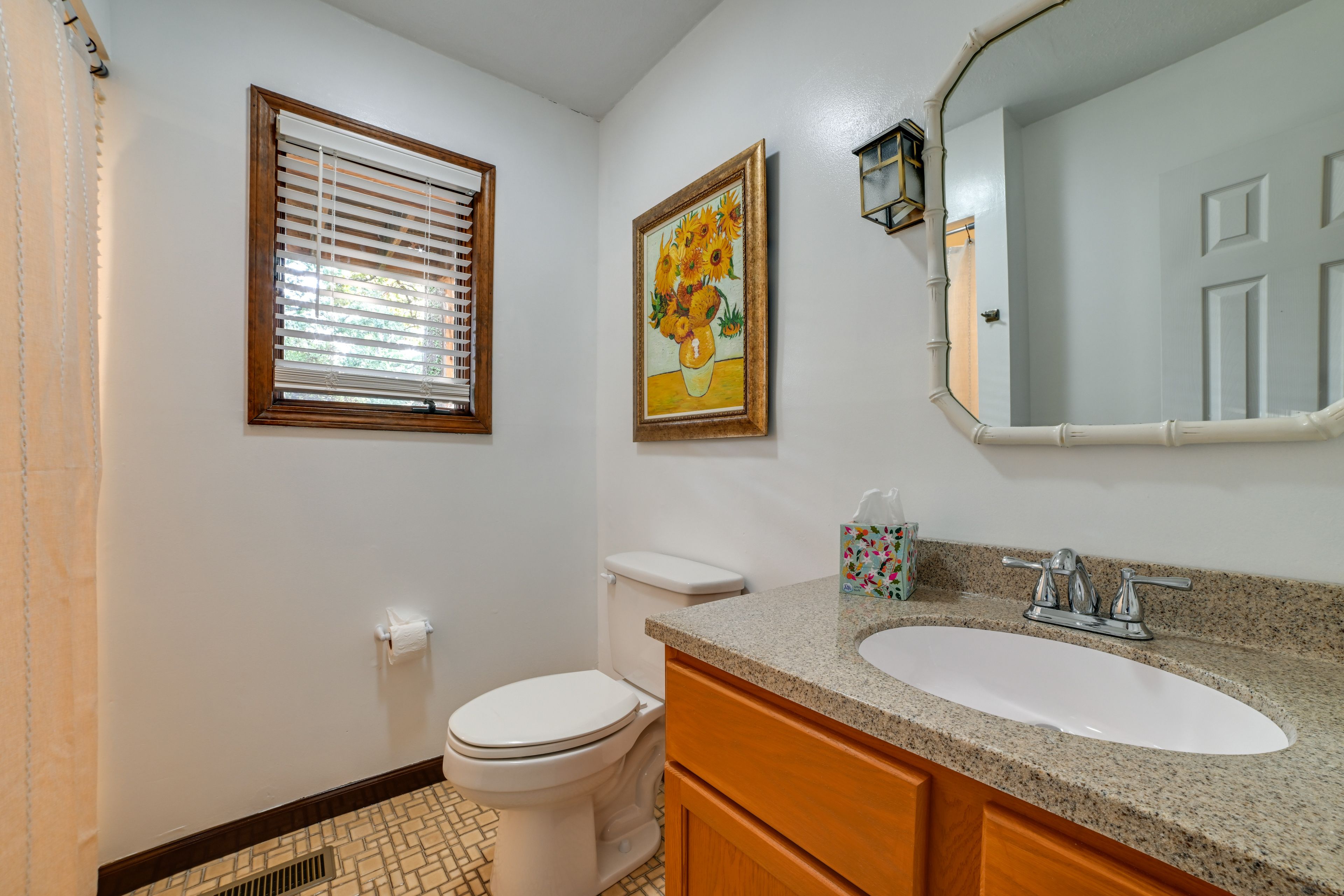 Full Bathroom | 1st Floor