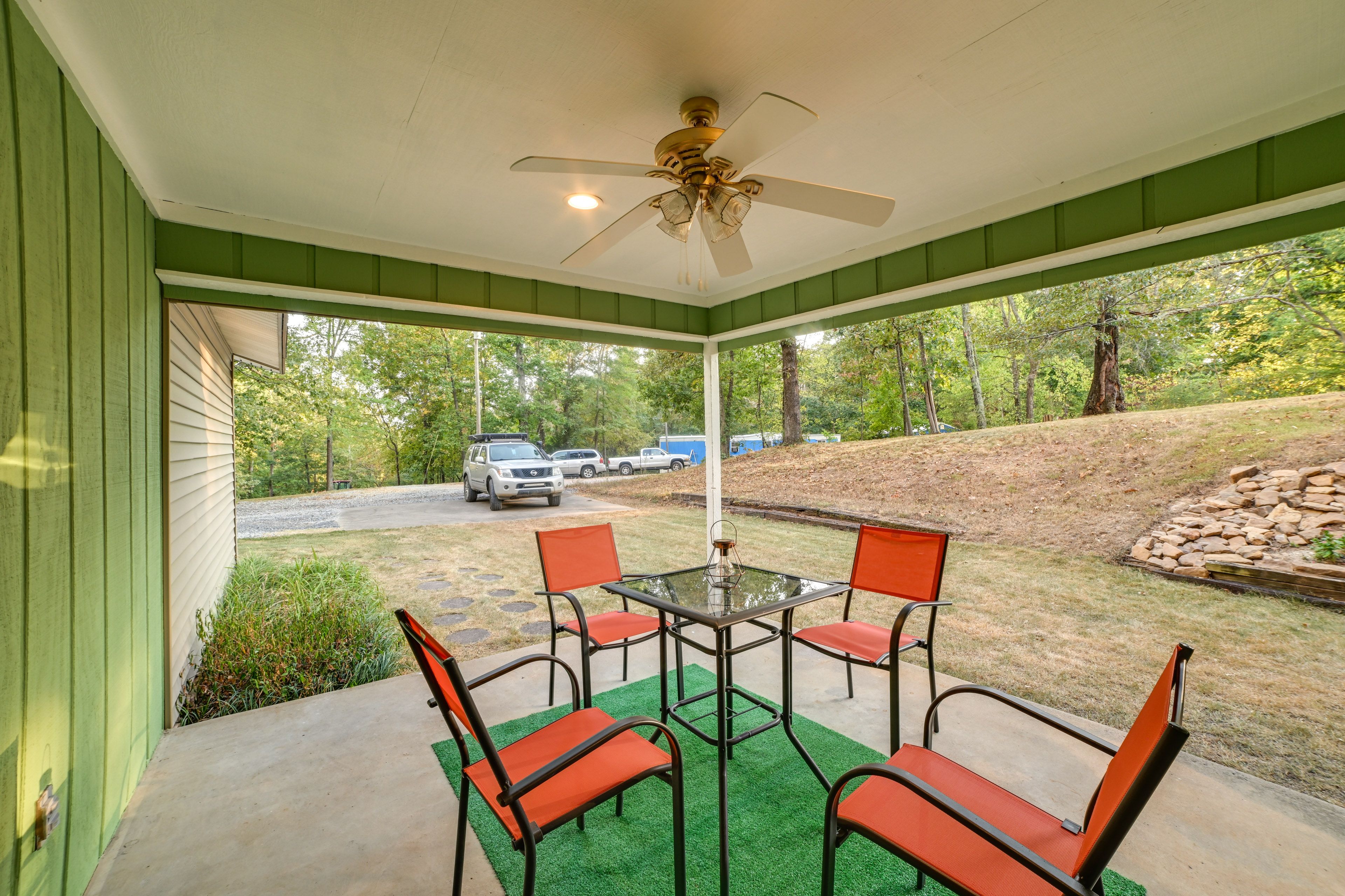 Covered Patio | Dining Area
