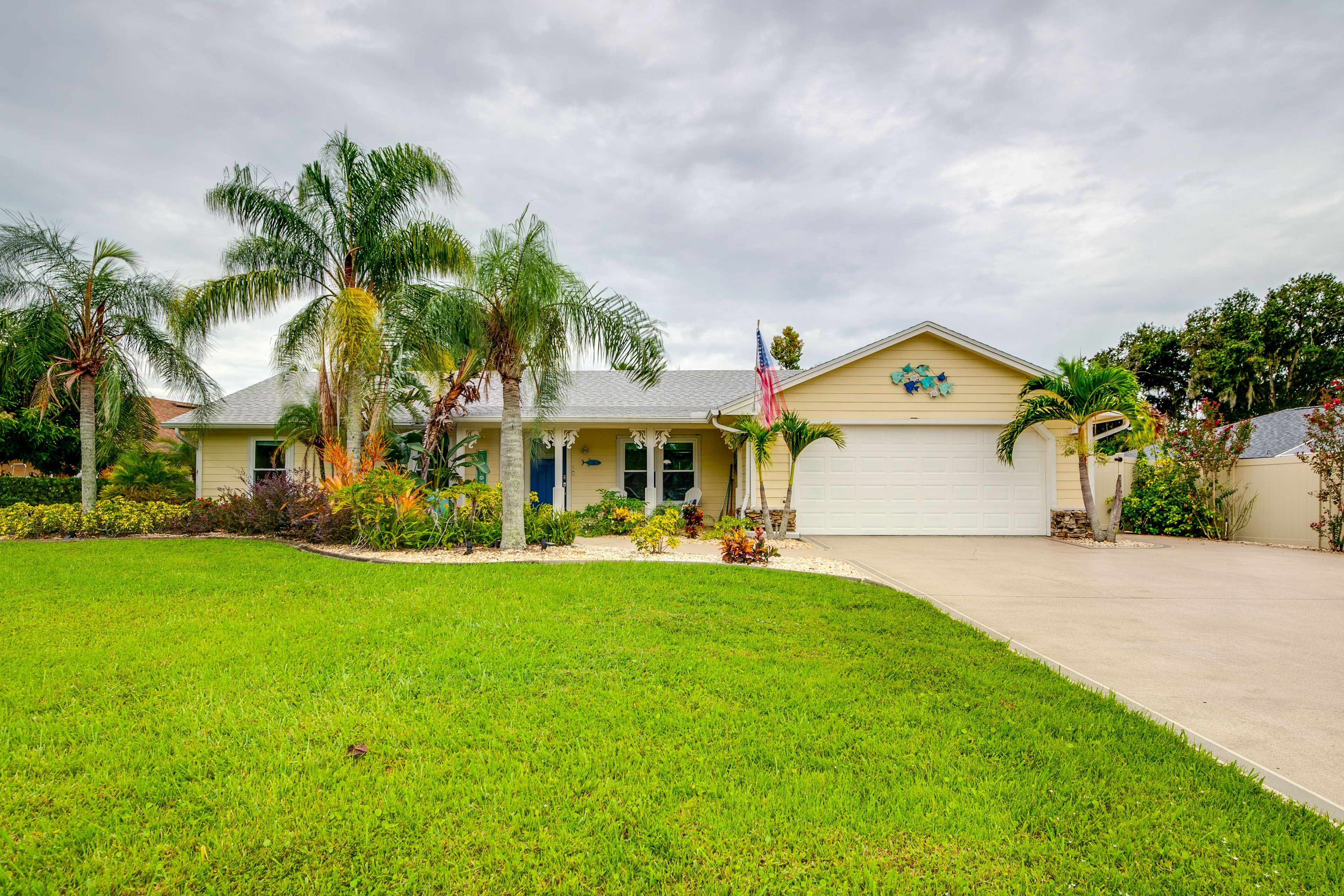 Property Exterior | Fenced-In Yard | Bar Area | Private Pool