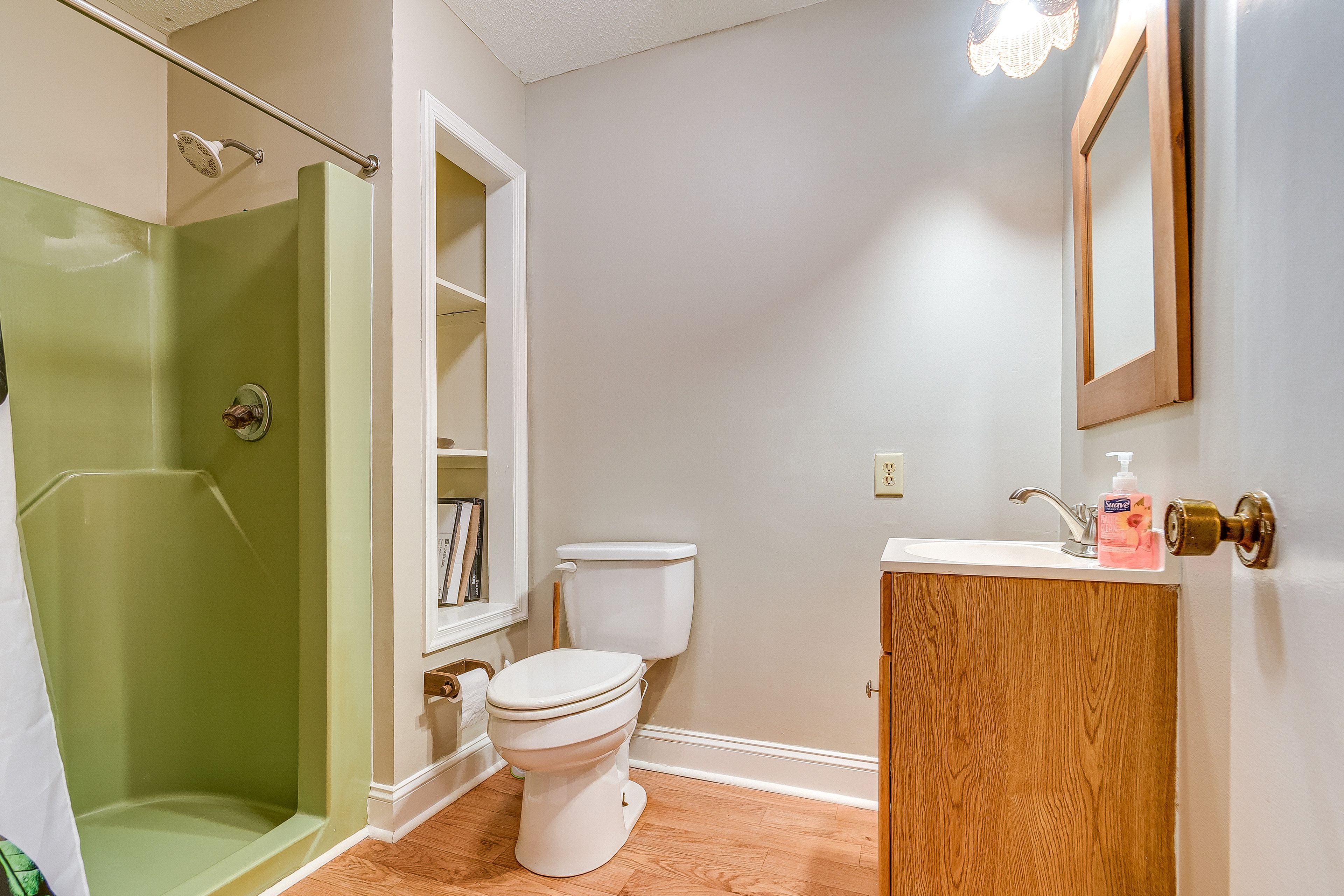 Full Bath | Towels | Hair Dryer