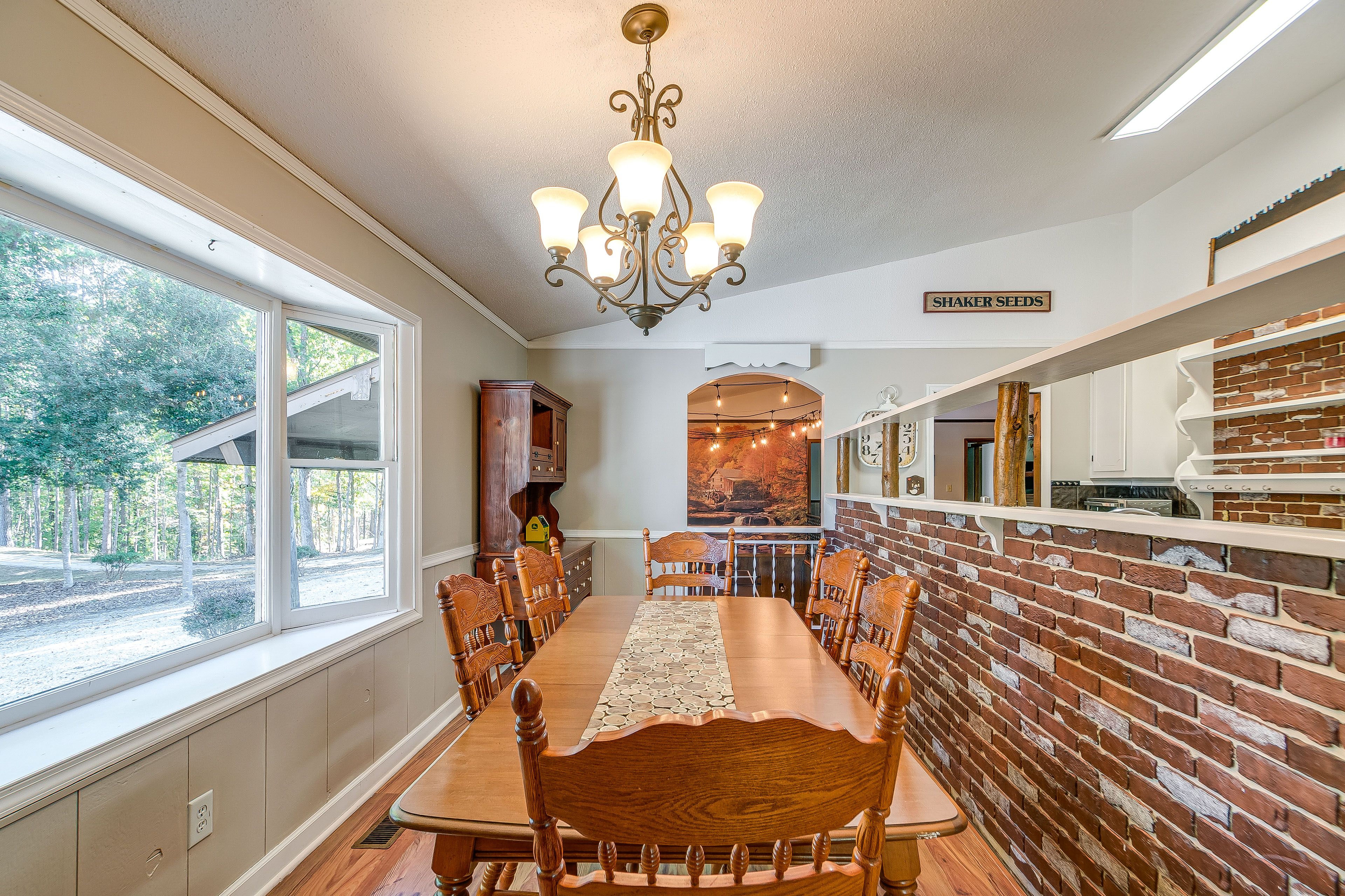Dining Area | Dishware & Flatware