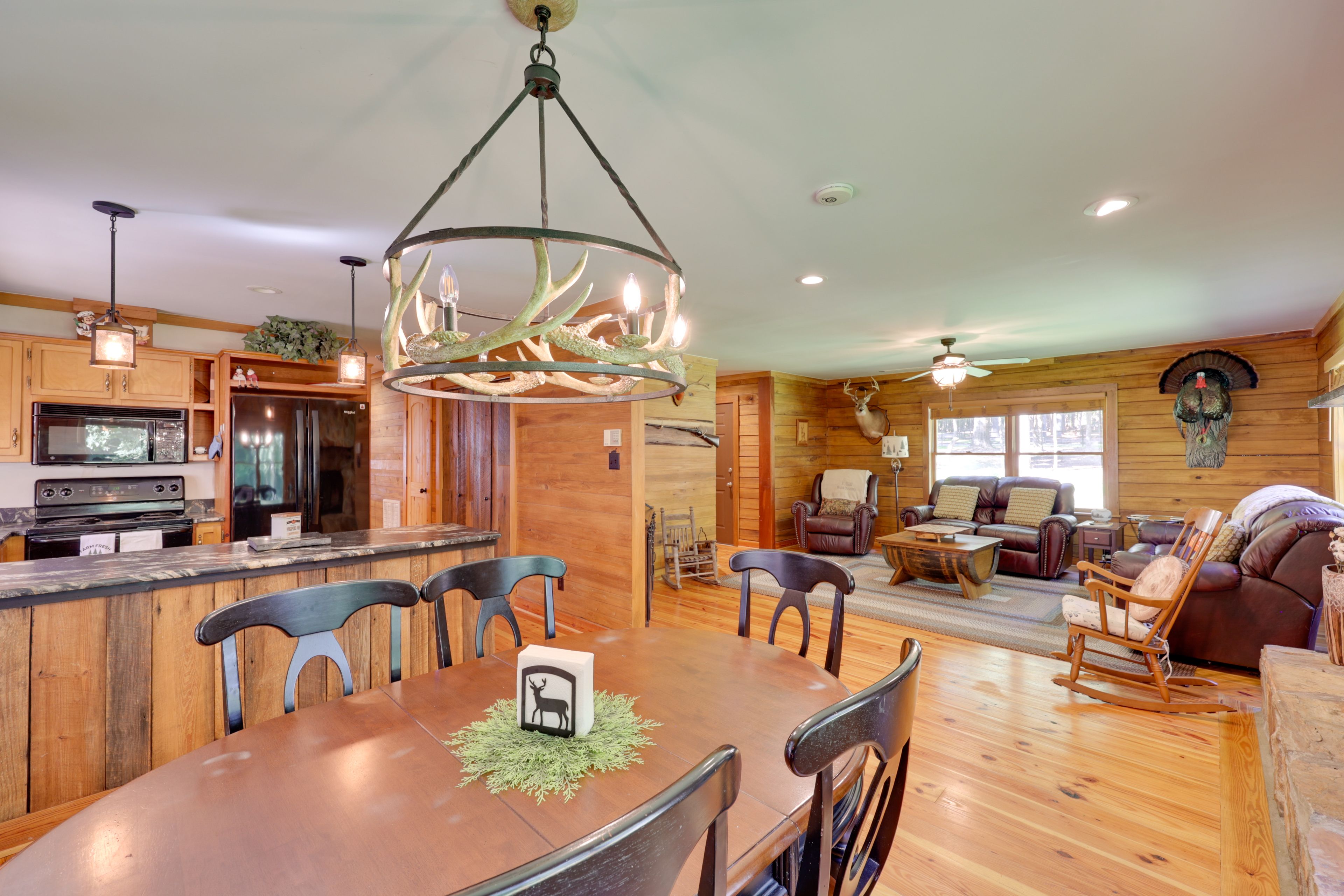 Dining Area | Dishware & Flatware