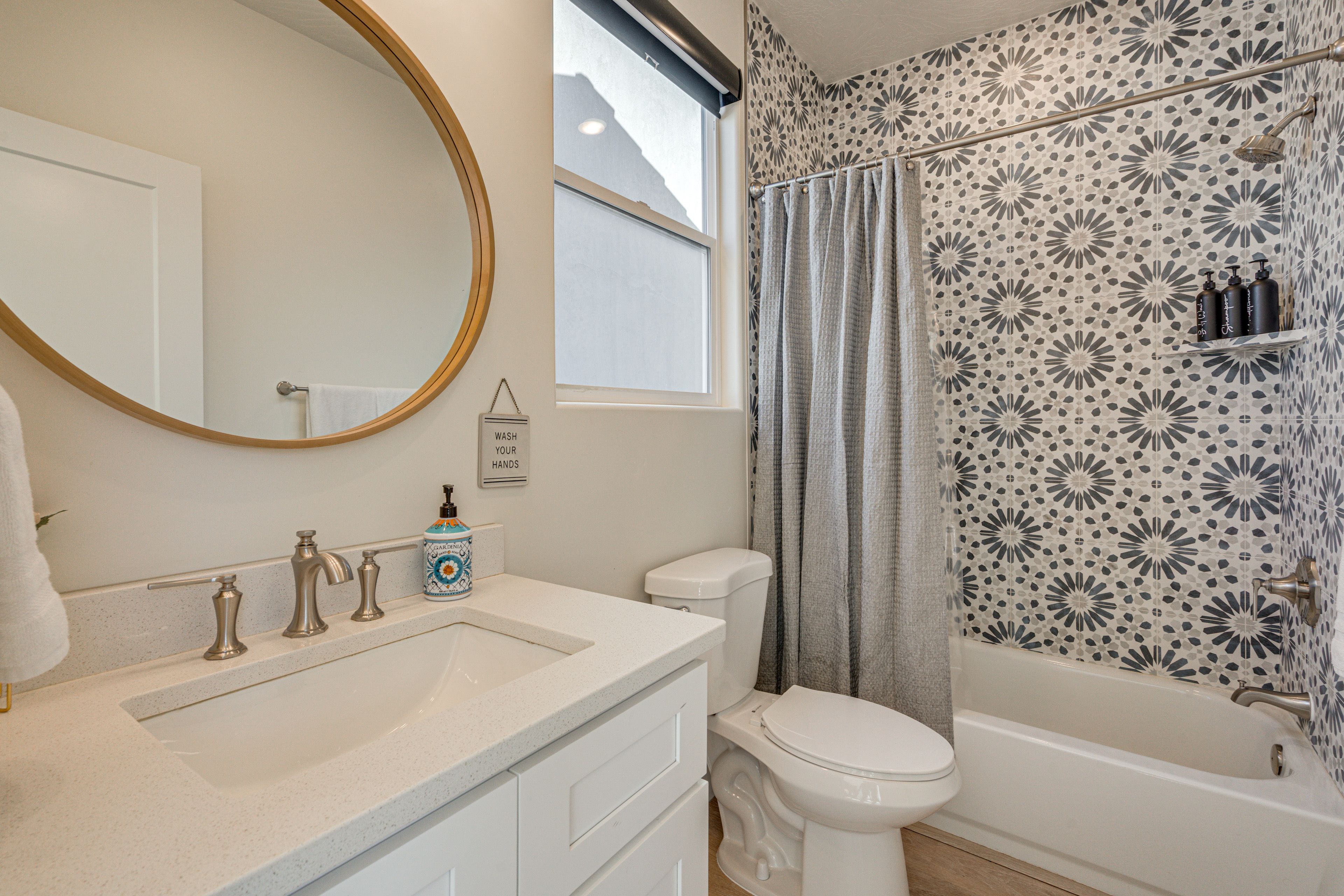 En-Suite Bathroom | 2nd Floor