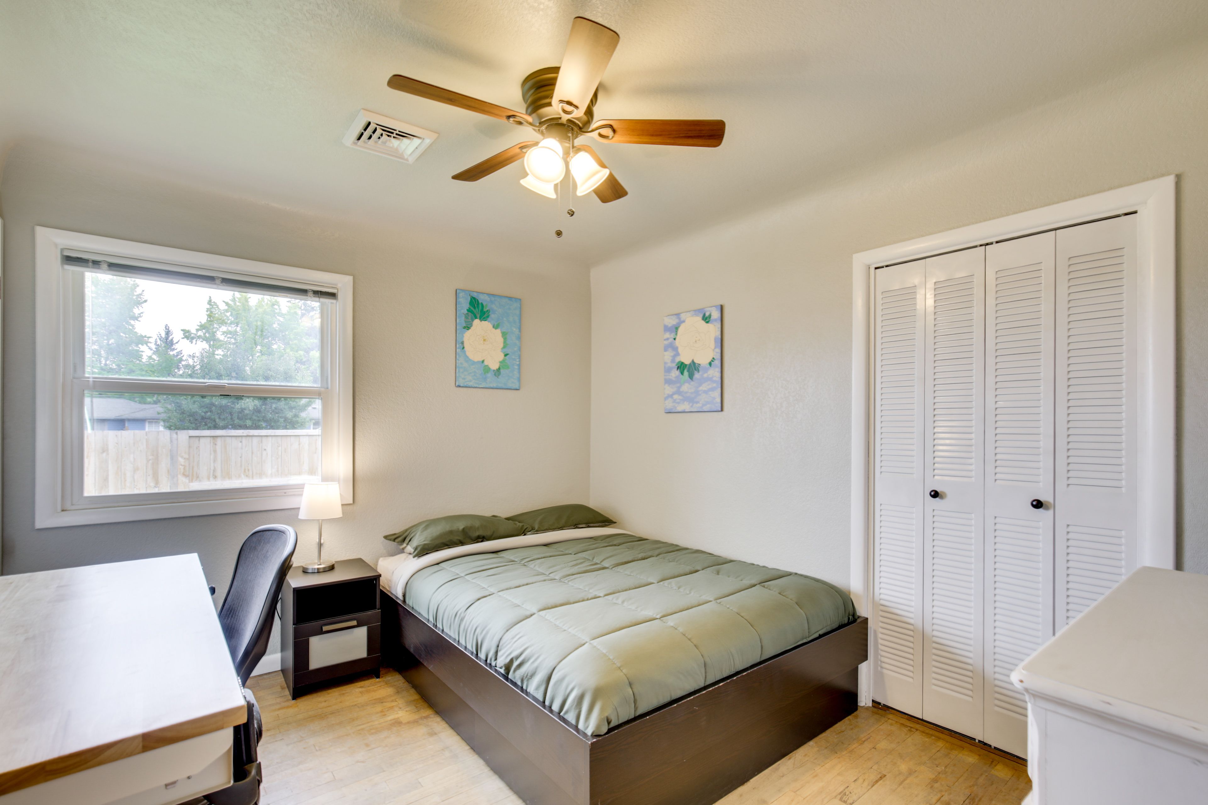 Bedroom 2 | Queen Bed | Laptop-Friendly Workspace