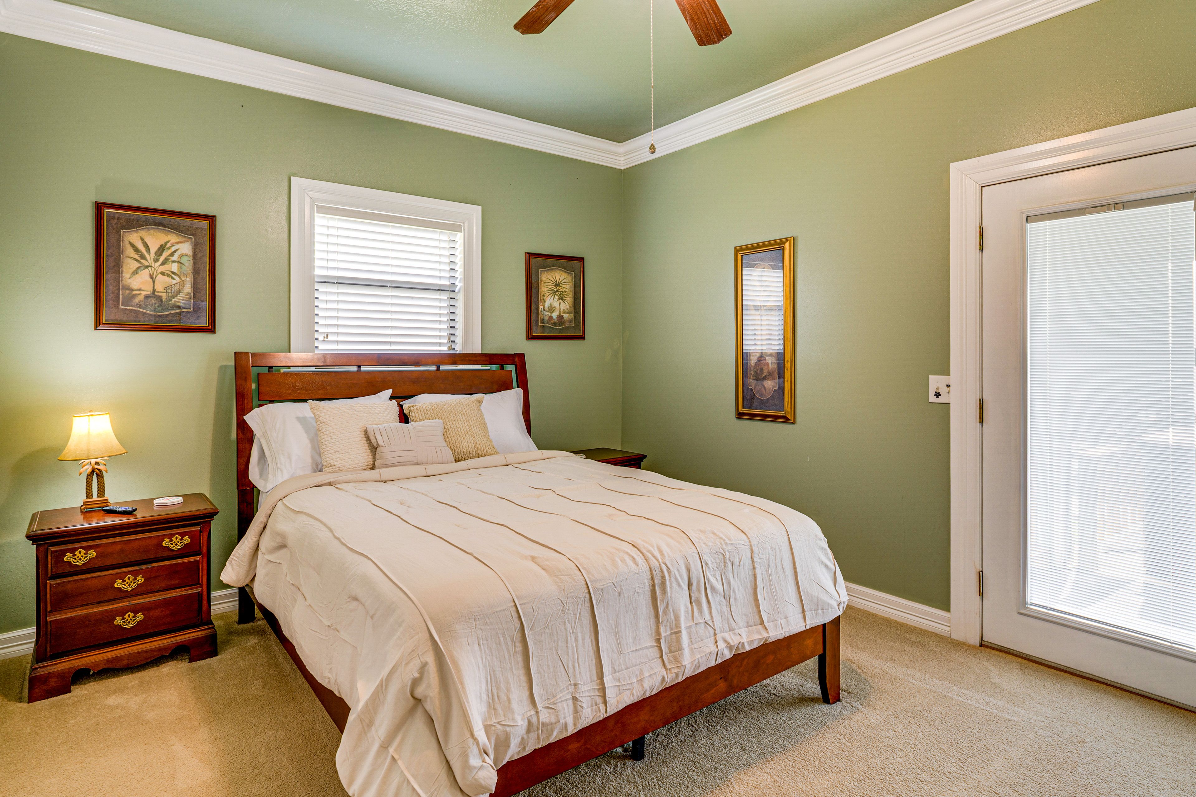Bedroom 1 | Queen Bed | Linens Provided