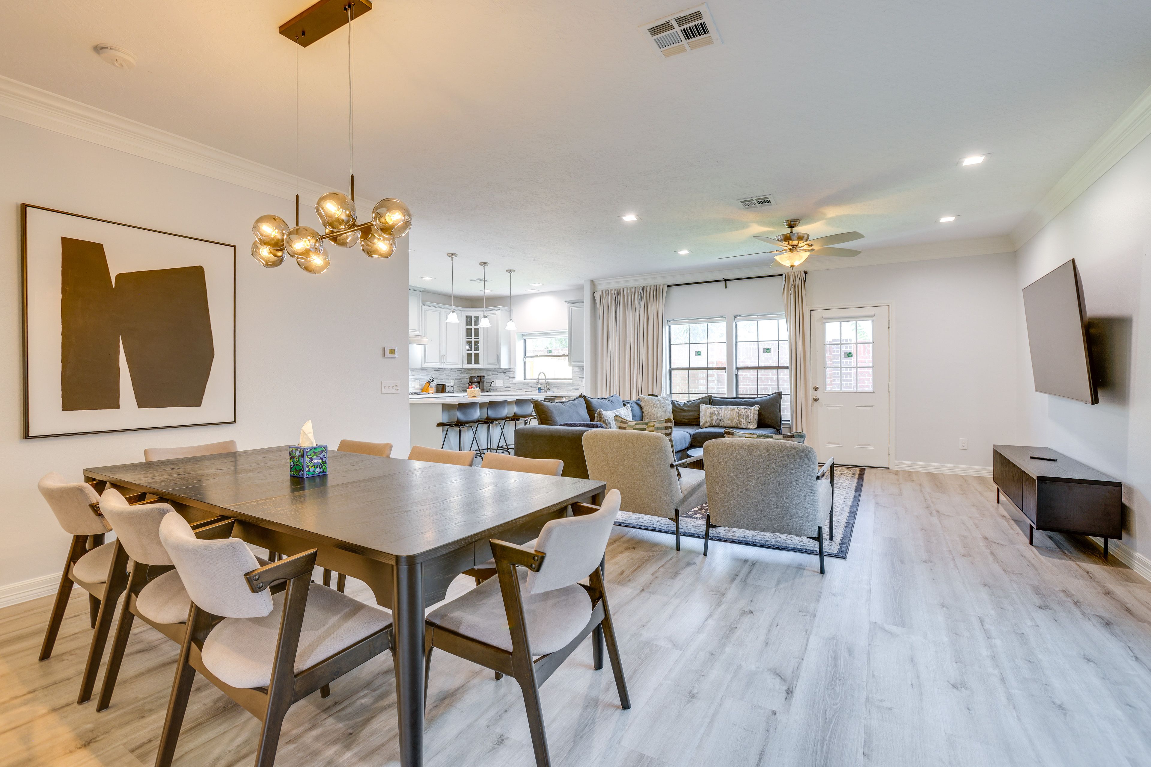 Dining Area | 1st Floor