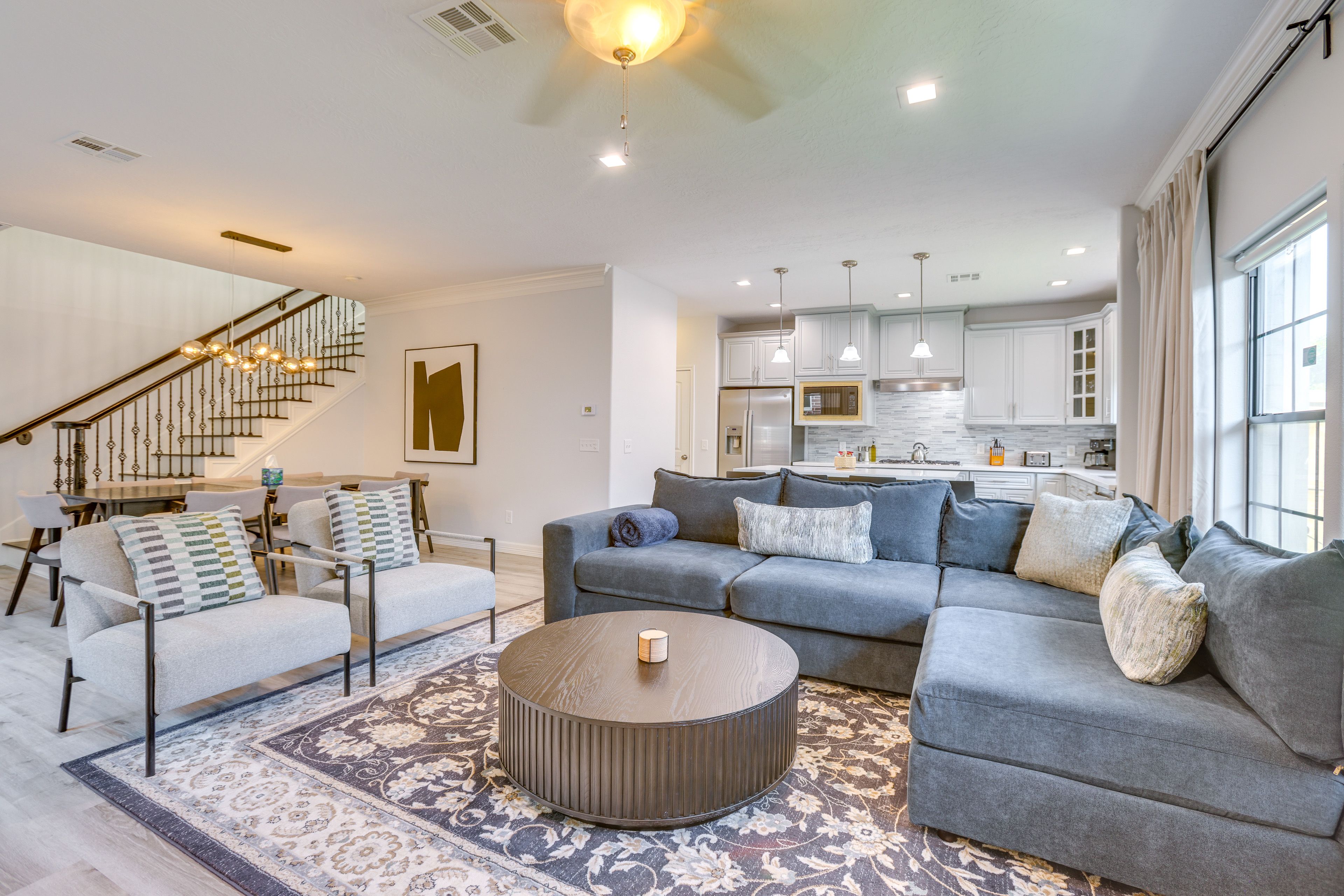 Houston Vacation Rental | 3BR | 3.5BA | 2,500 Sq Ft | Stairs Required