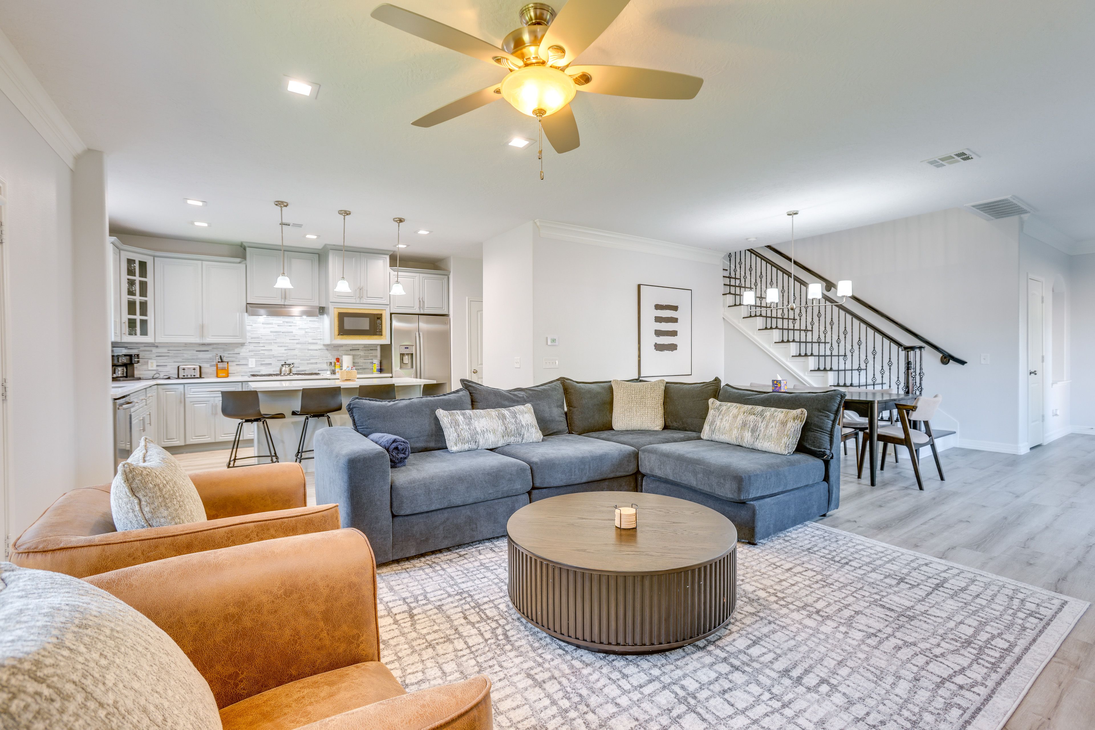Houston Vacation Rental | 3BR | 3.5BA | 2,500 Sq Ft | Stairs Required
