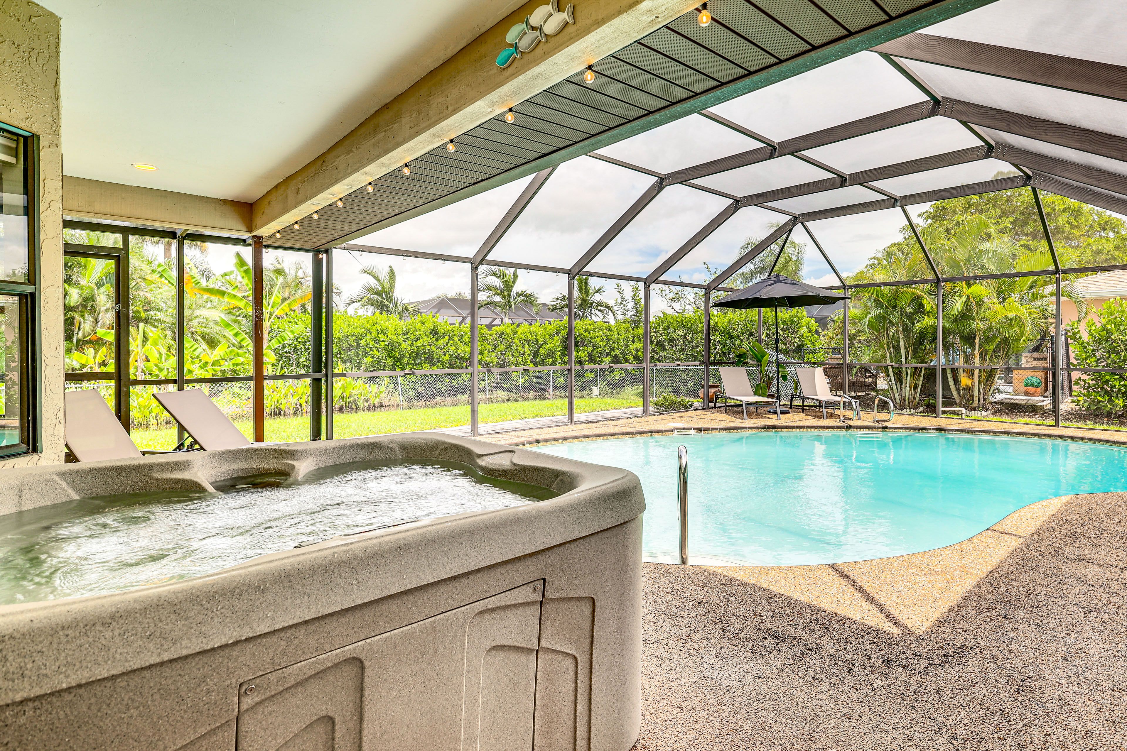 House Exterior | Private Hot Tub | Private Pool | Pool/Beach Towels