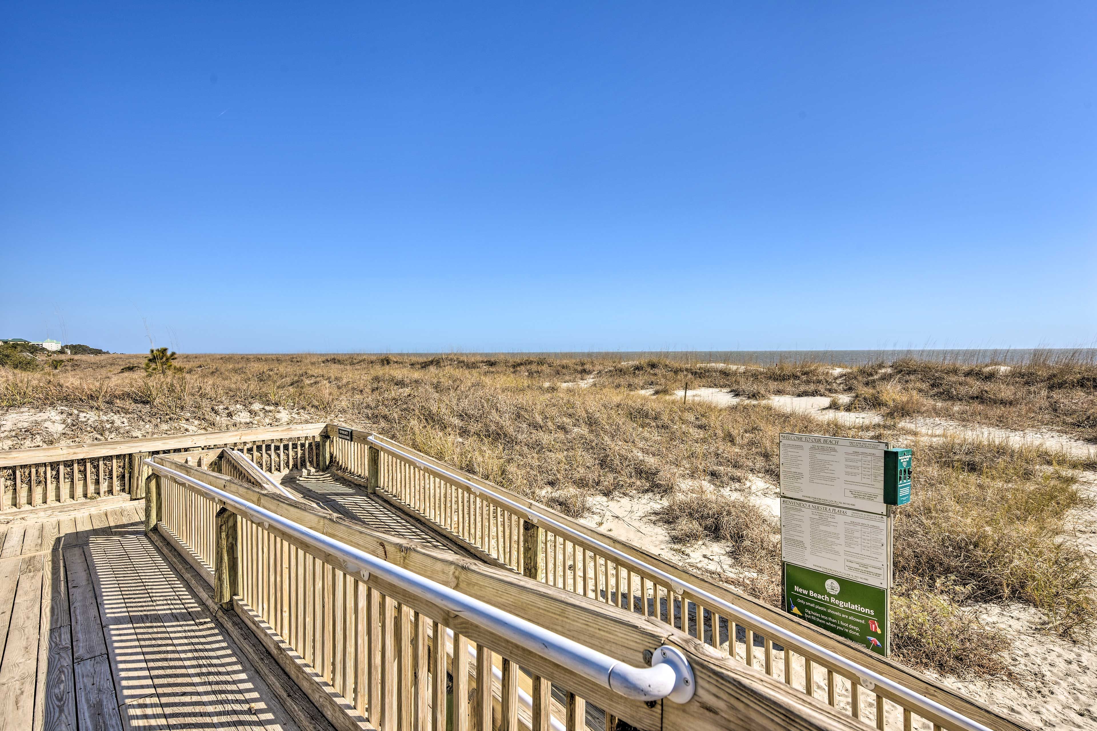 Fiddler's Cove Beach & Racquet Club | Beach Access