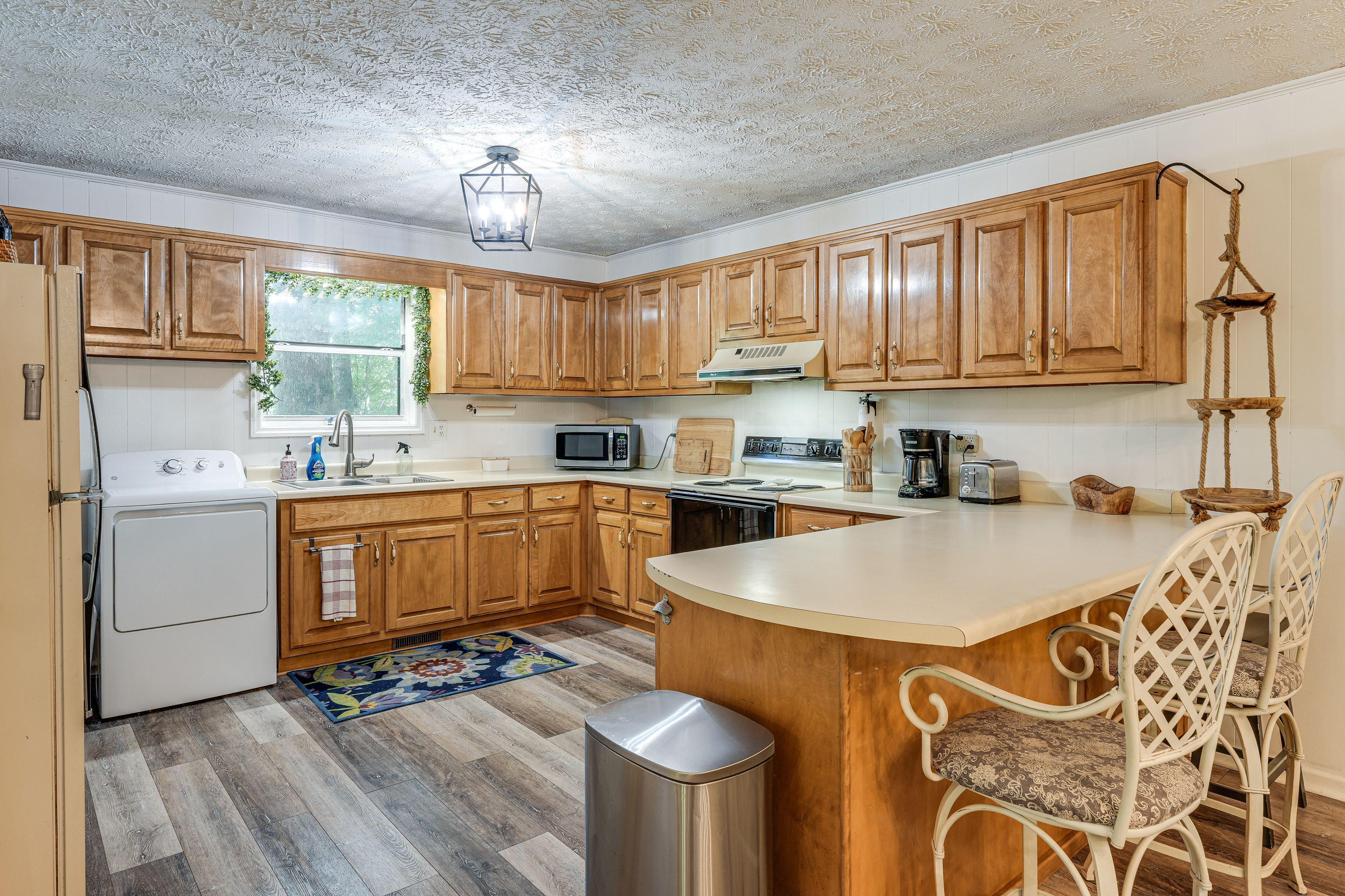 Kitchen | Cooking Basics | Drip & Keurig Coffee Makers | 1st Floor