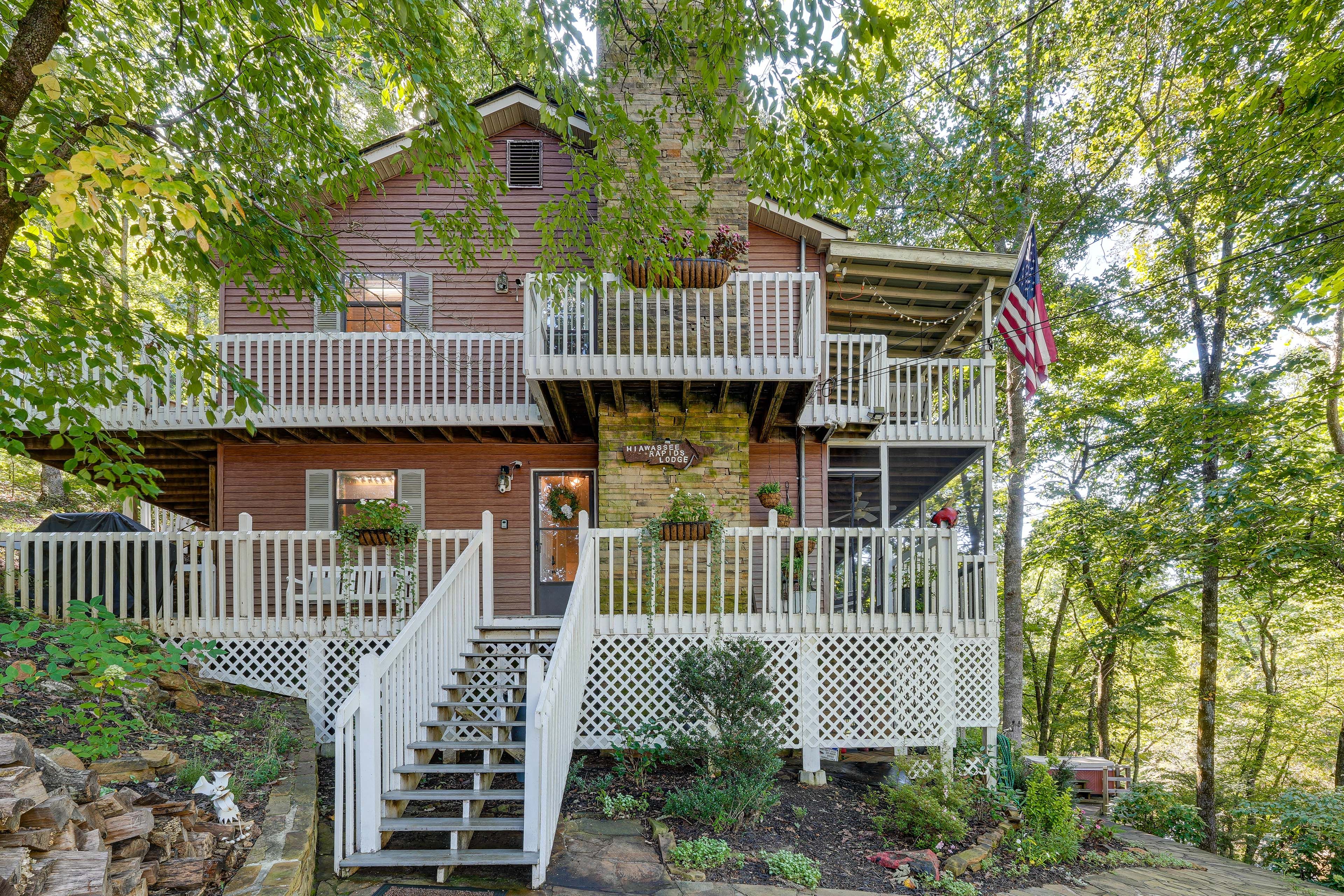 Exterior | Driveway (5 Vehicles) | Overflow Parking Available