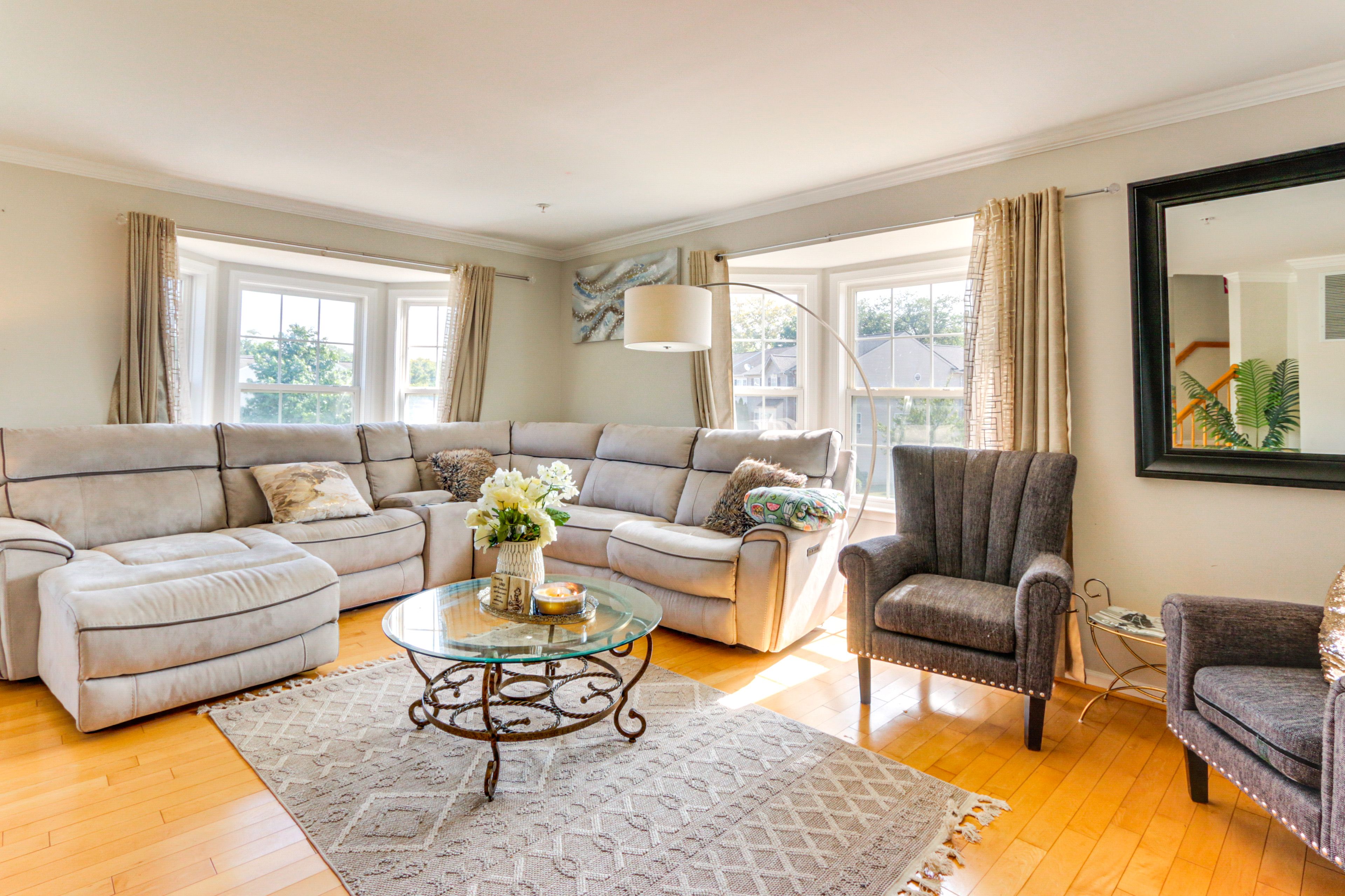 Living Room | Main Floor