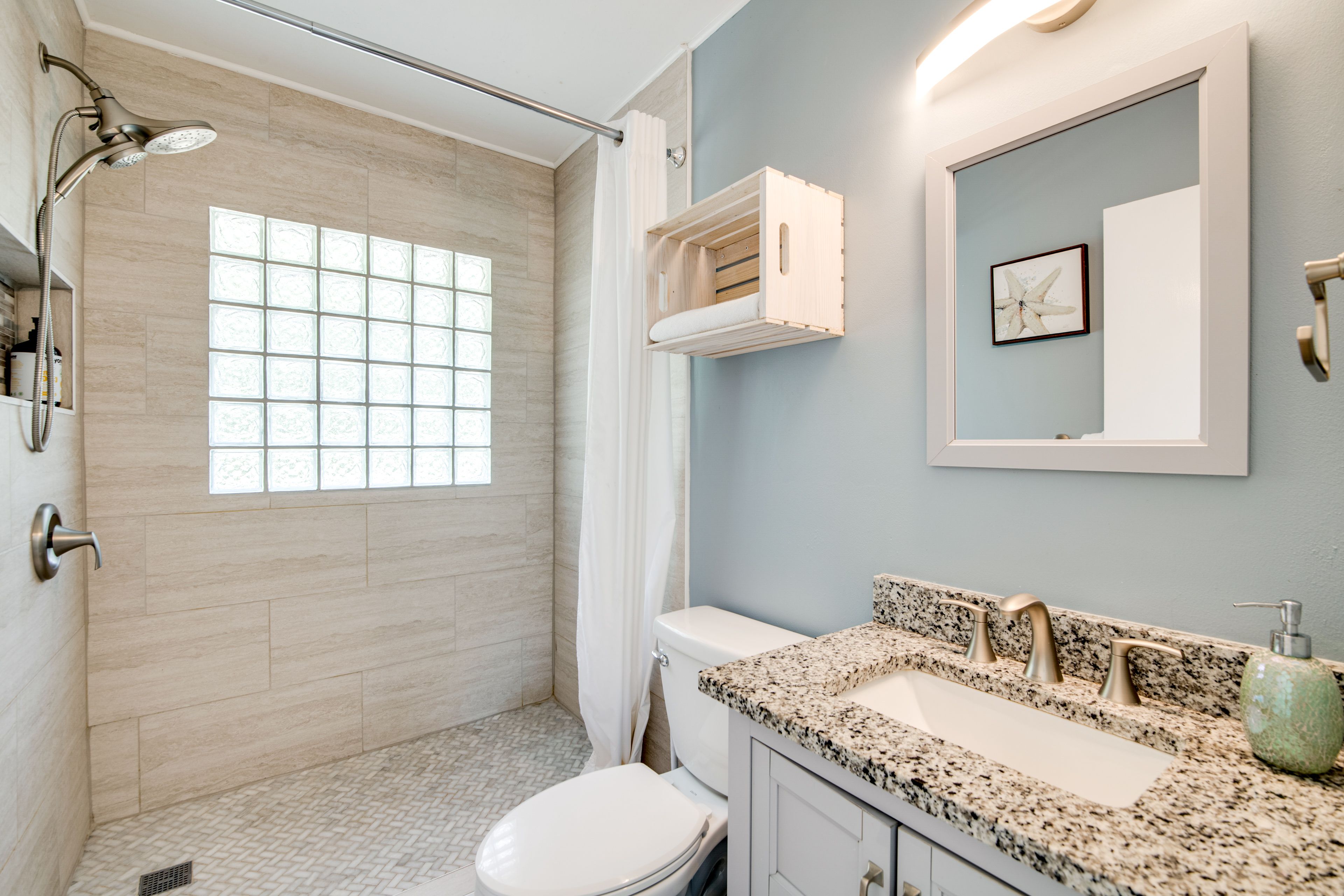 Full Bath | Towels | Hair Dryer