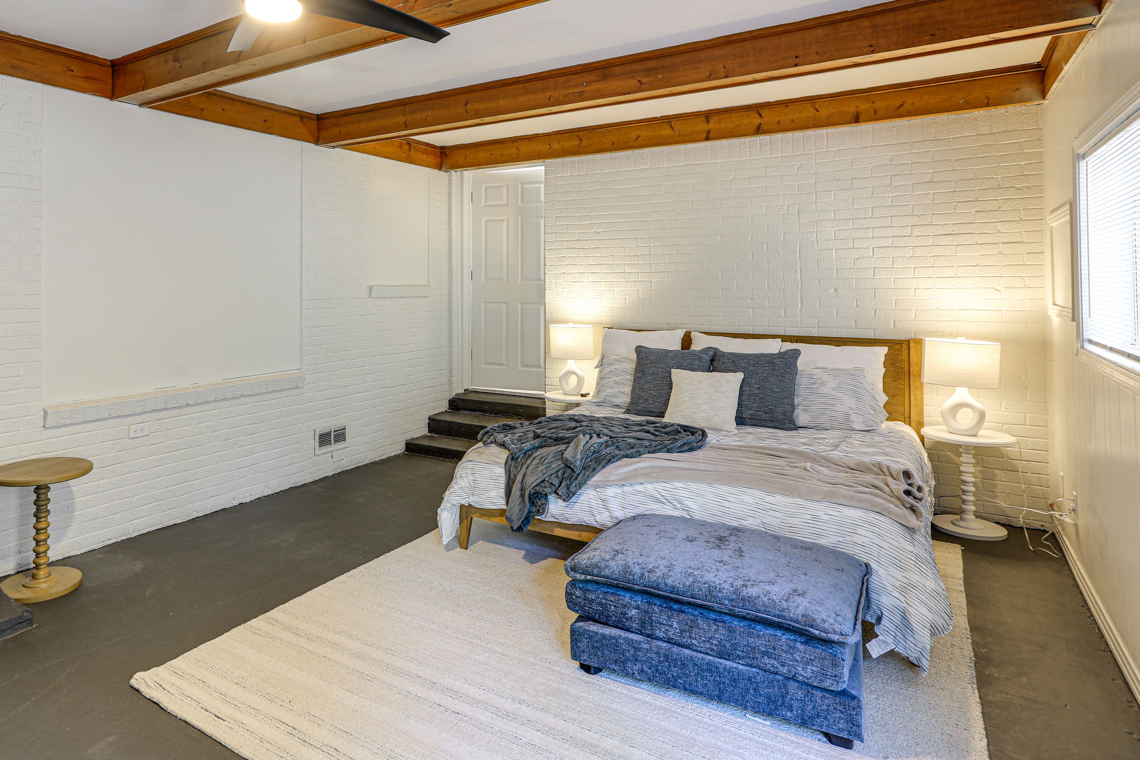 Bedroom 1 | King Bed | Smart TV | 3 Steps Required to Access