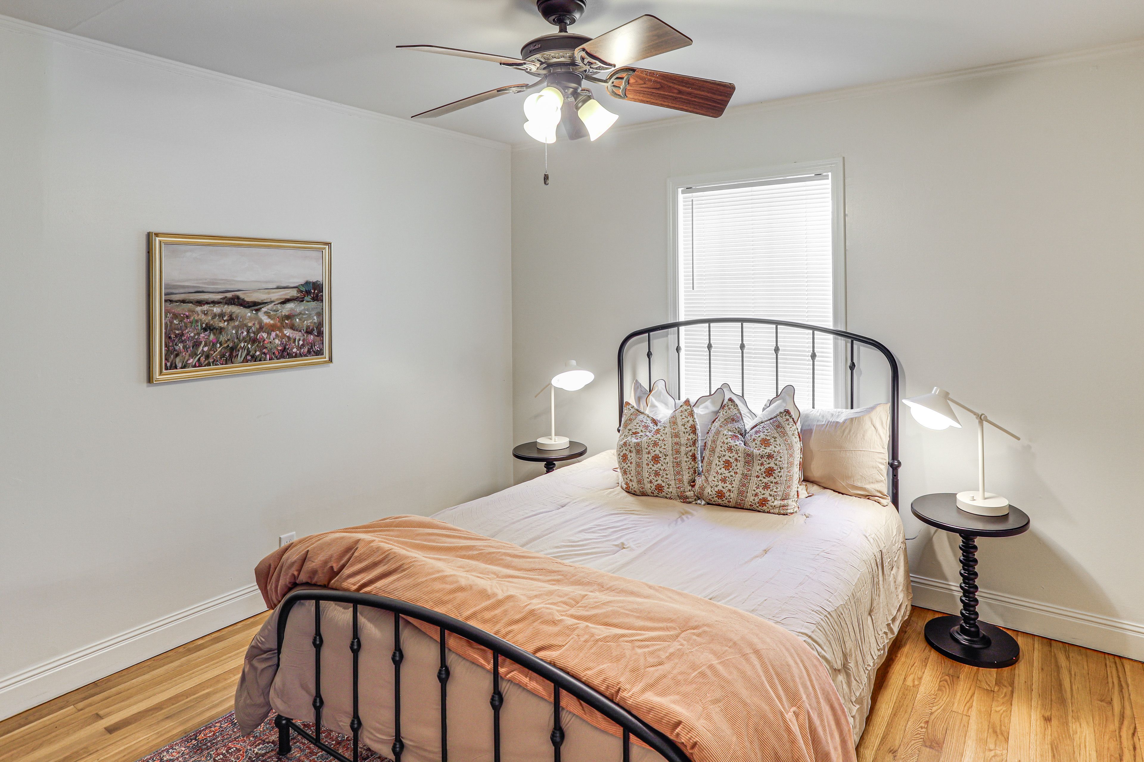 Bedroom 4 | Queen Bed
