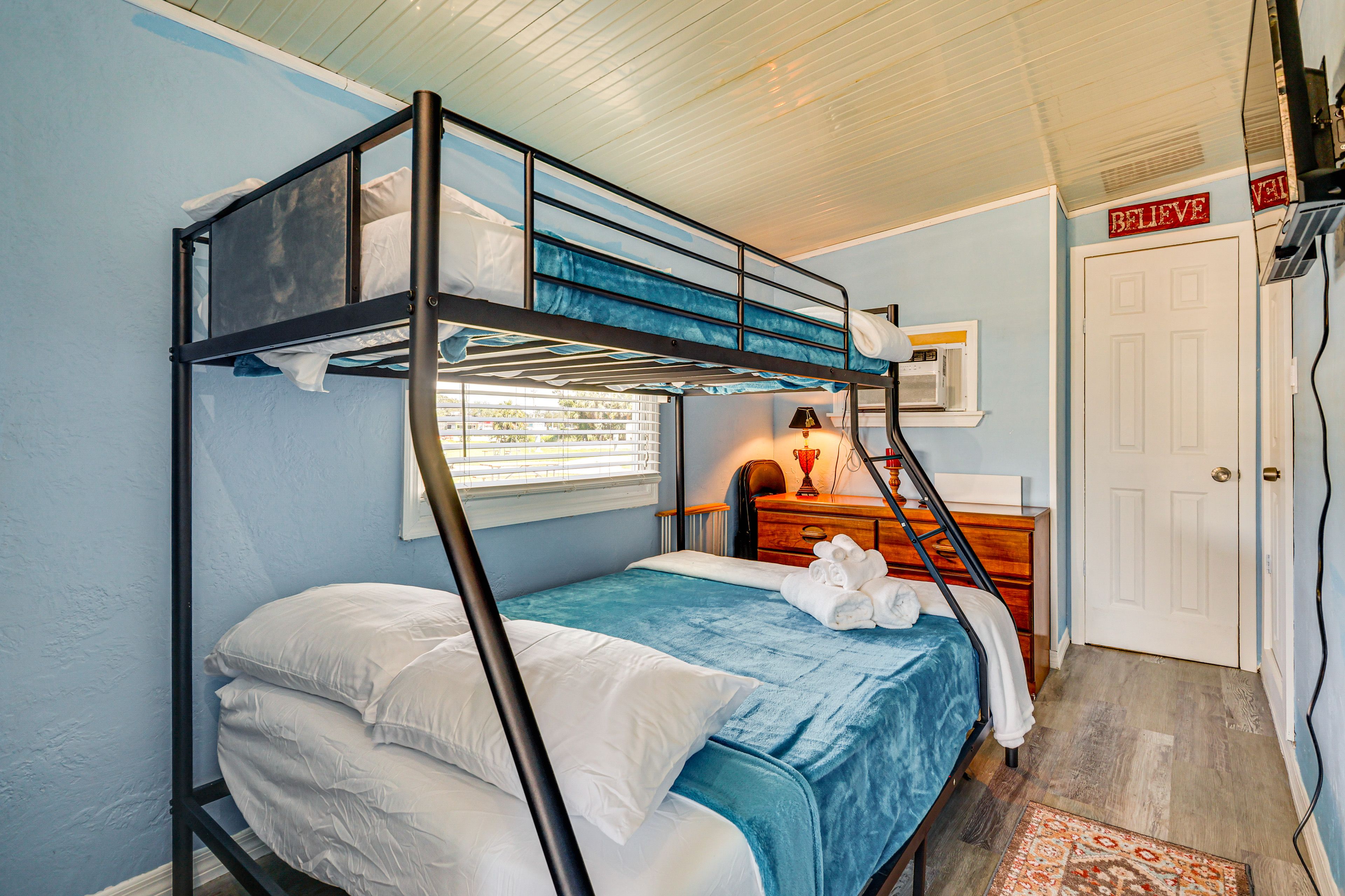 Studio | Sleeping Area 2 | Twin/Full Bunk Bed