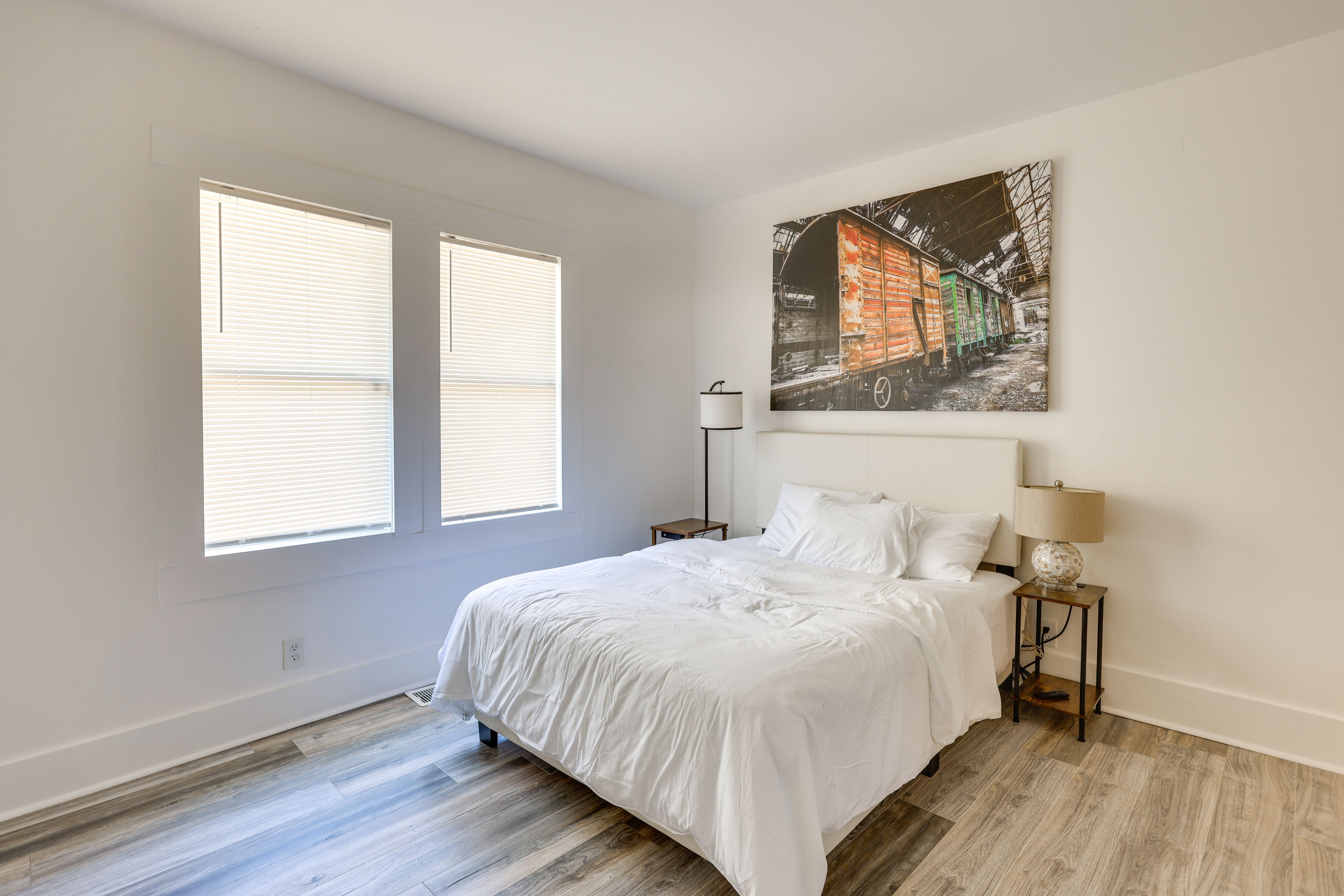 Bedroom 2 | Queen Bed