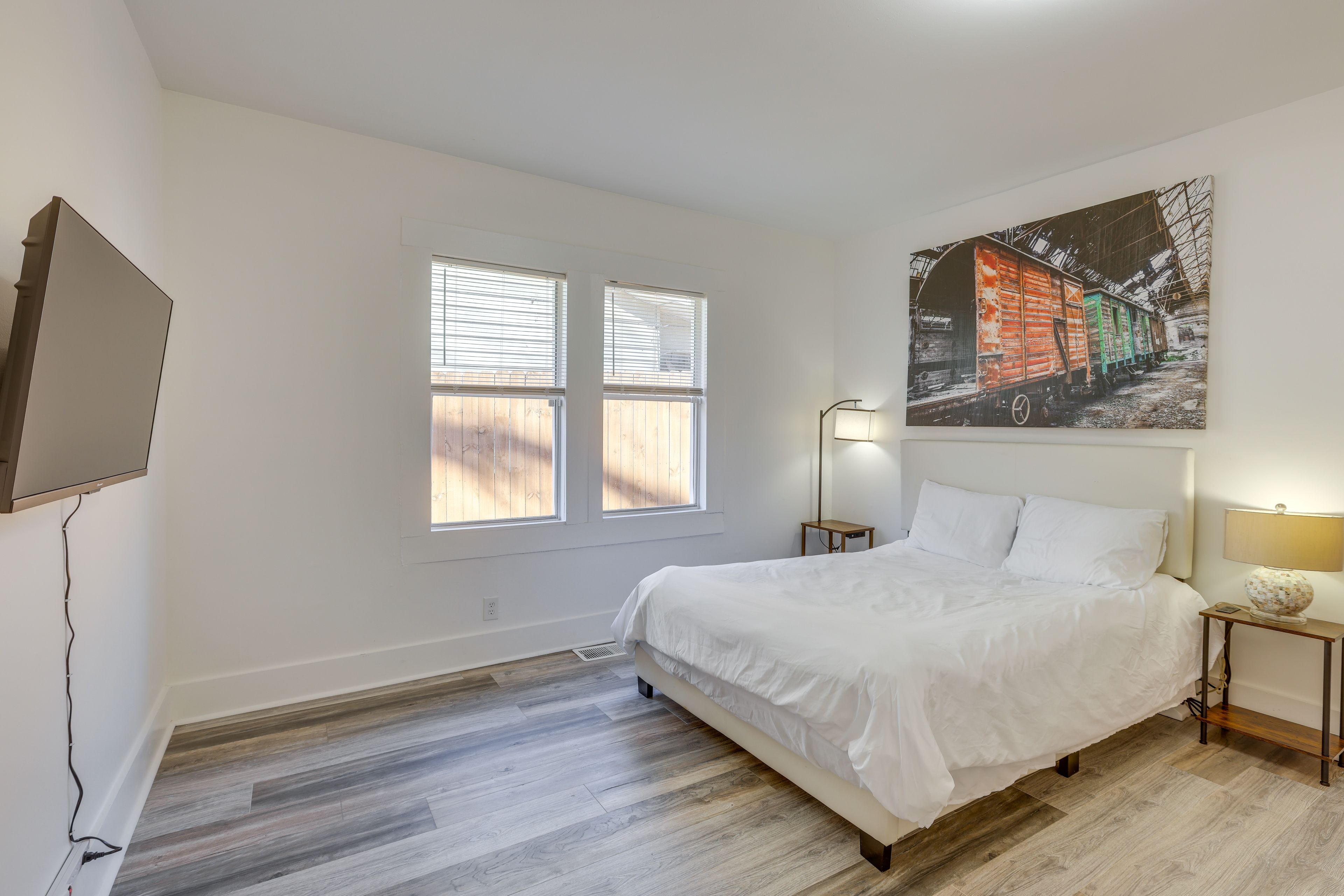 Bedroom 2 | Queen Bed