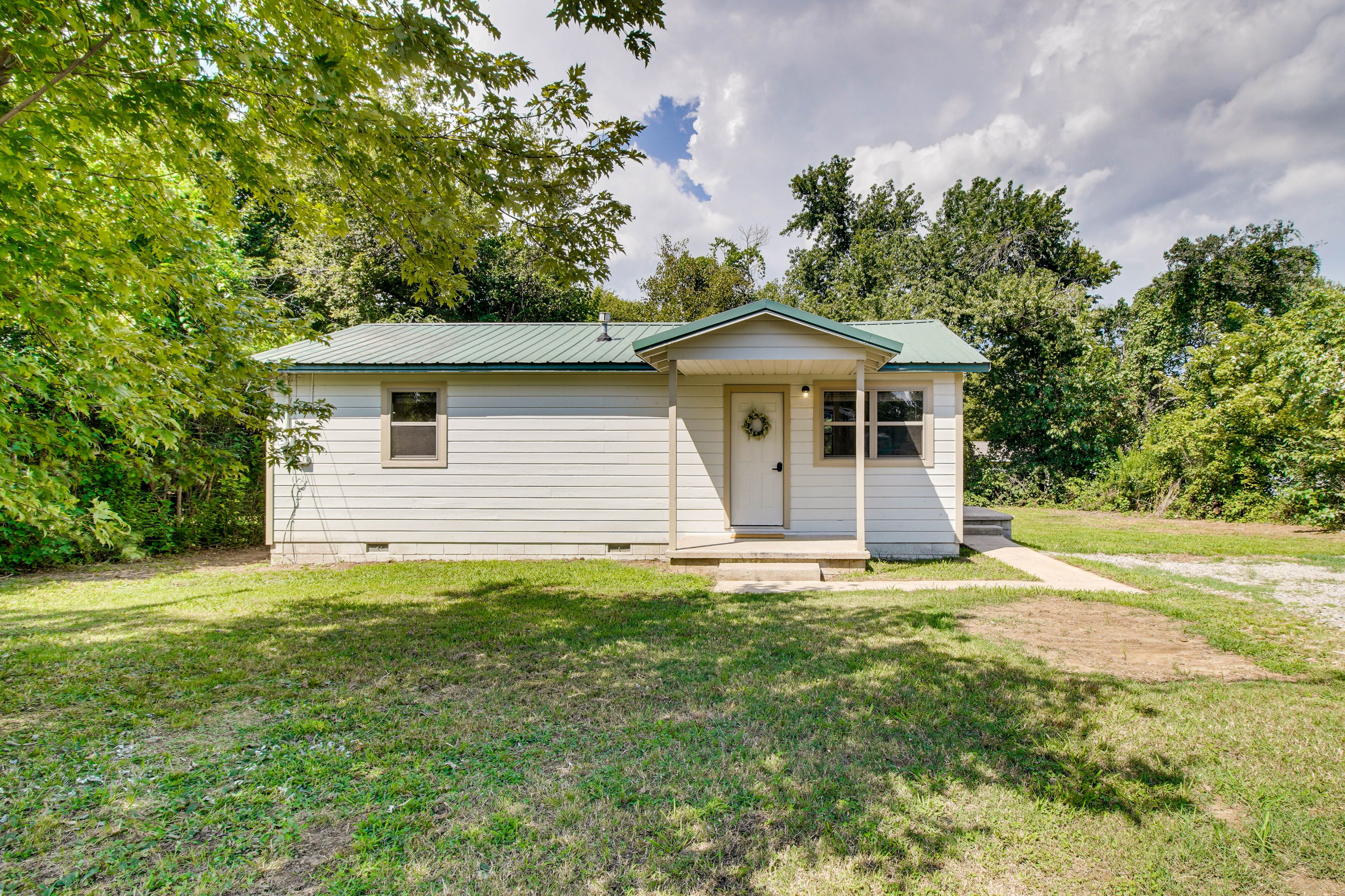 Property Exterior | Single-Story Home | Private Yard