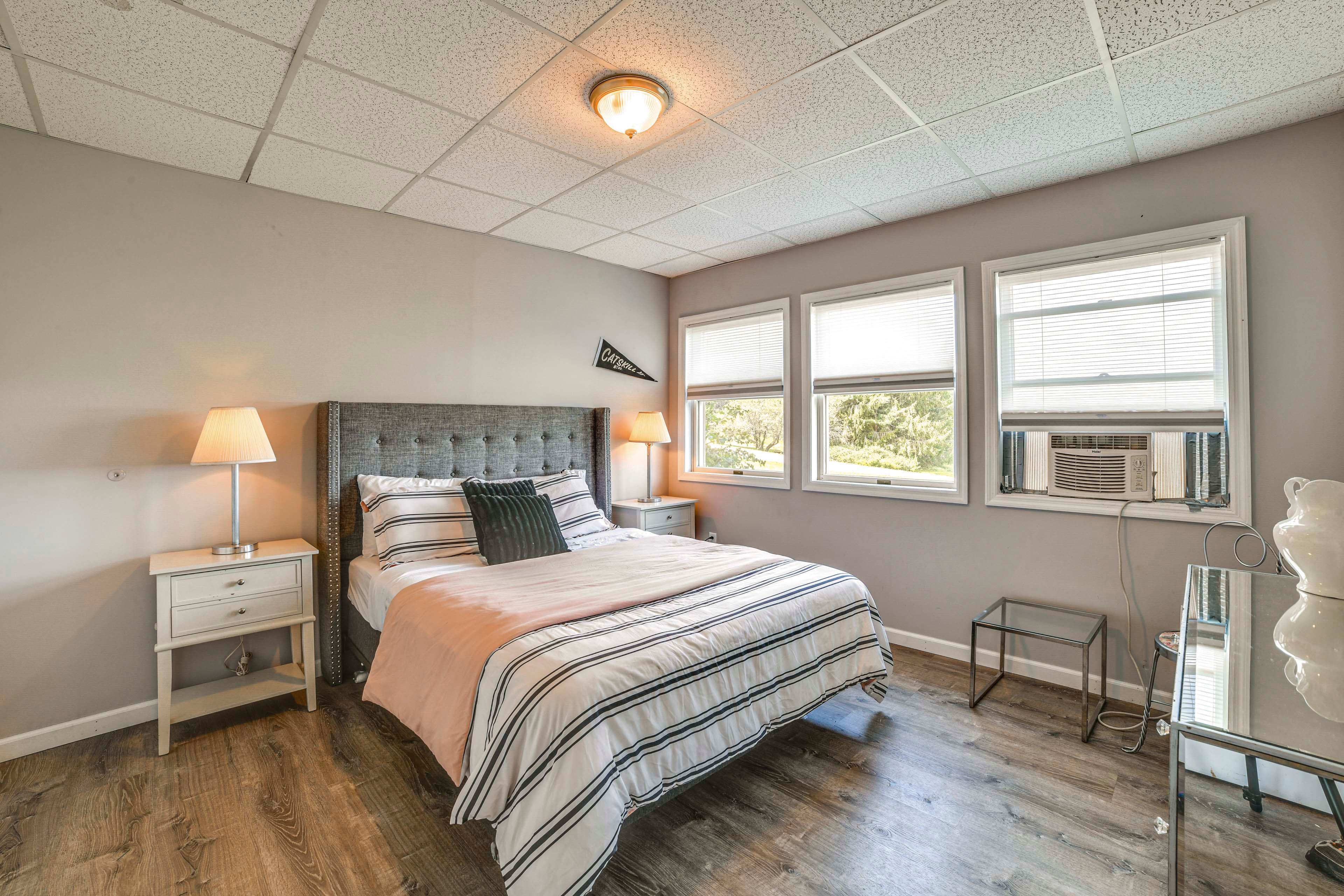 Bedroom 2 | Queen Bed | Lower Floor