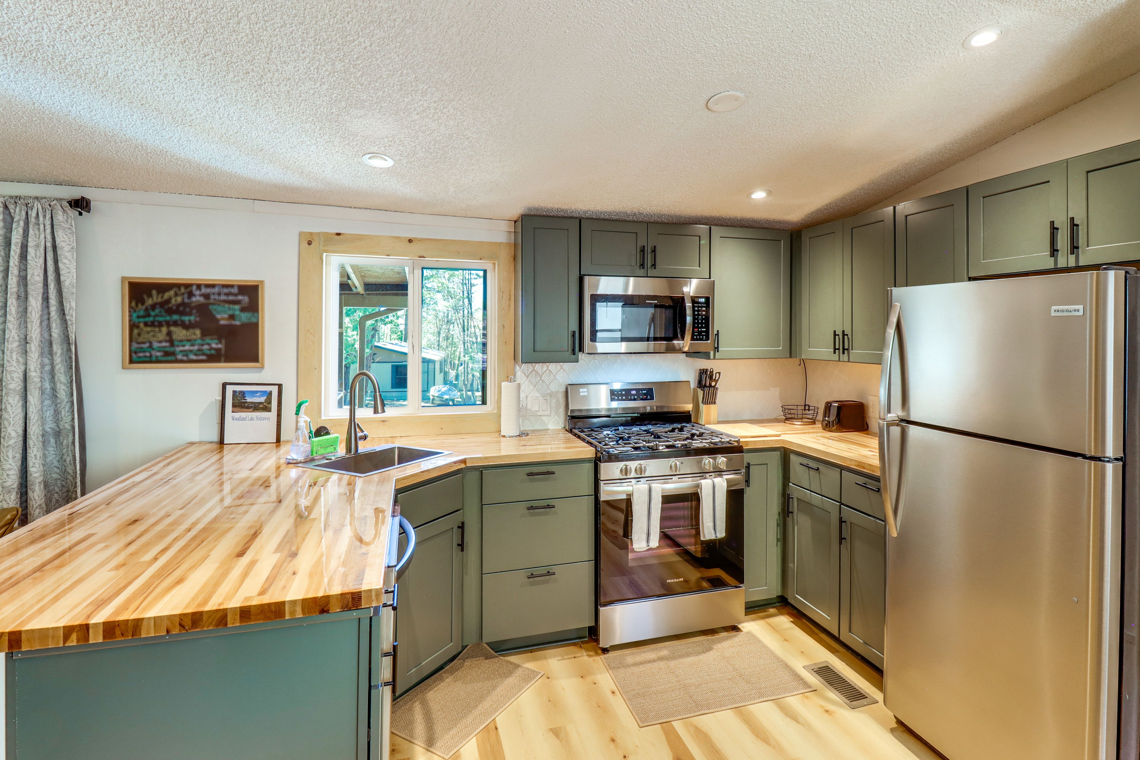 Kitchen | Dishwasher