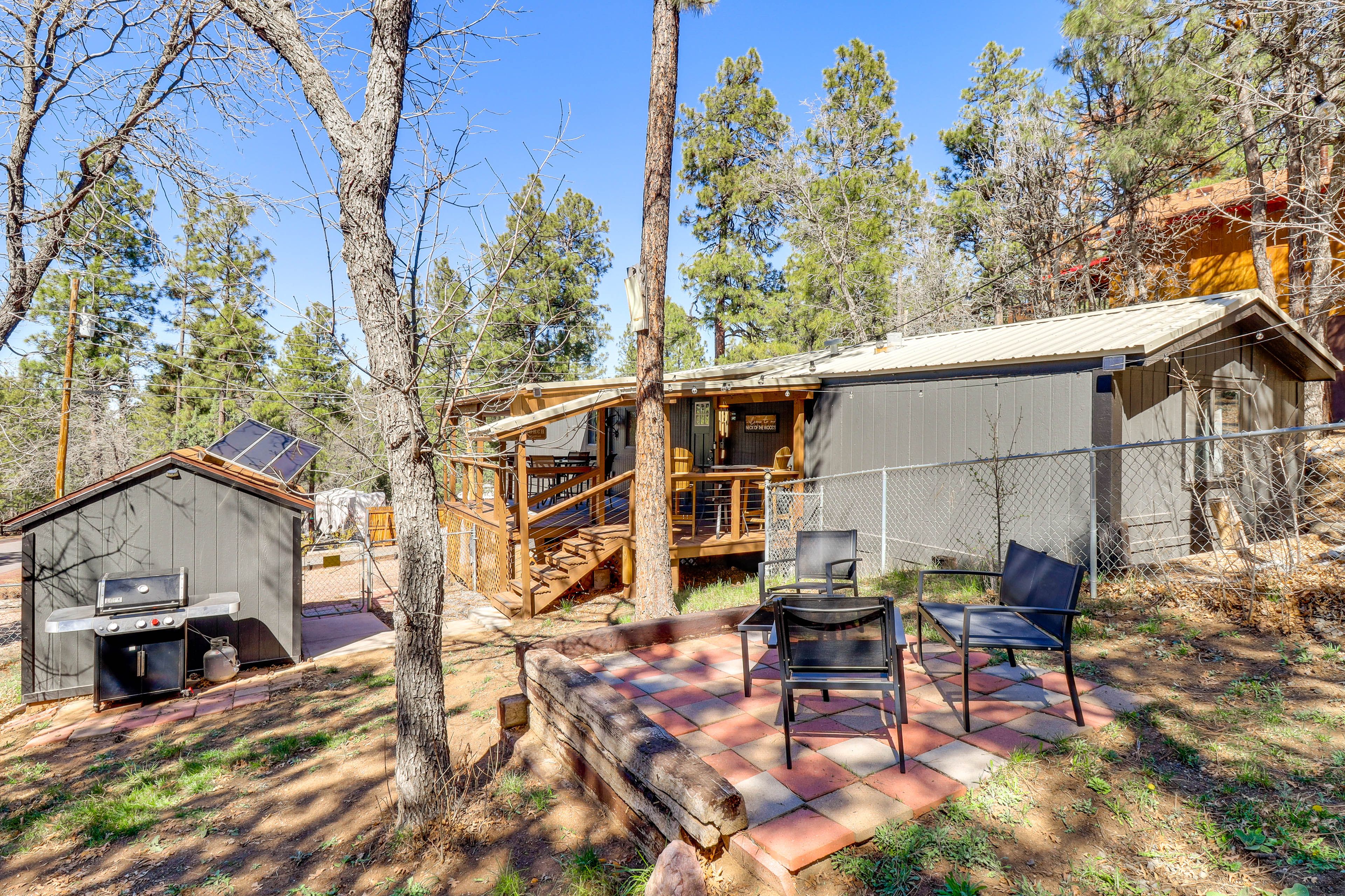 Parking | Driveway (4 Vehicles)