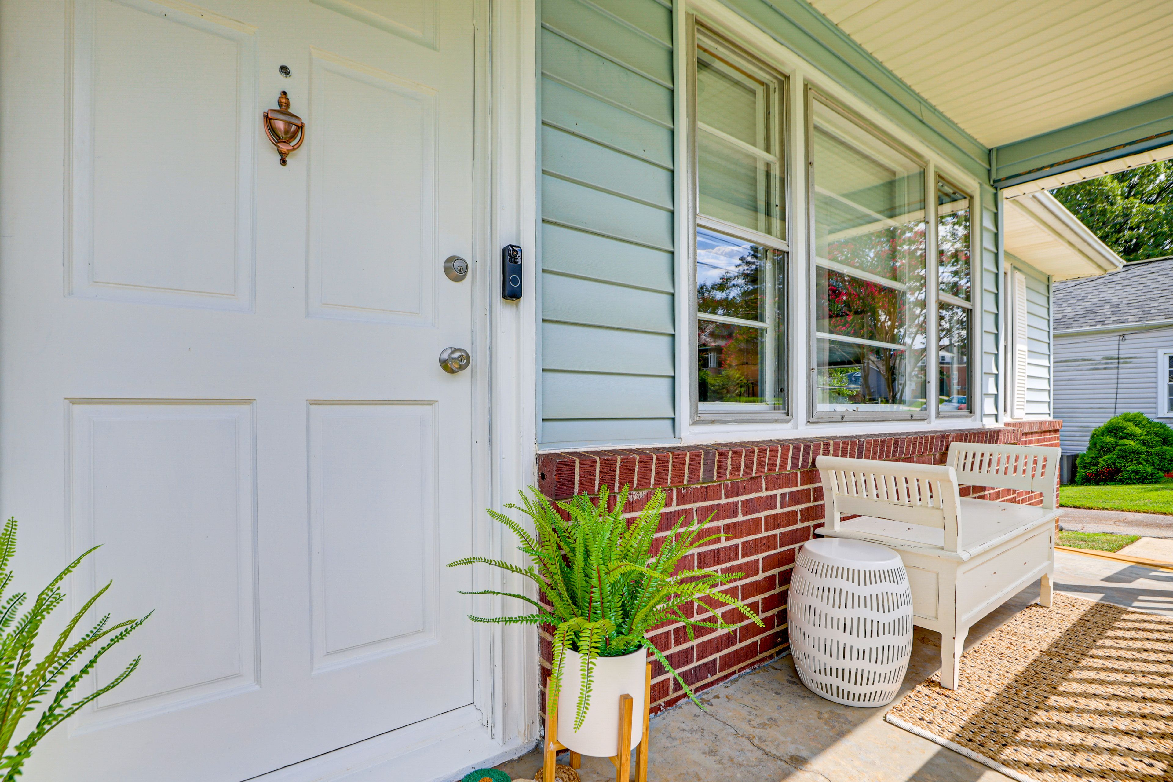 Covered Front Porch | Outdoor Seating