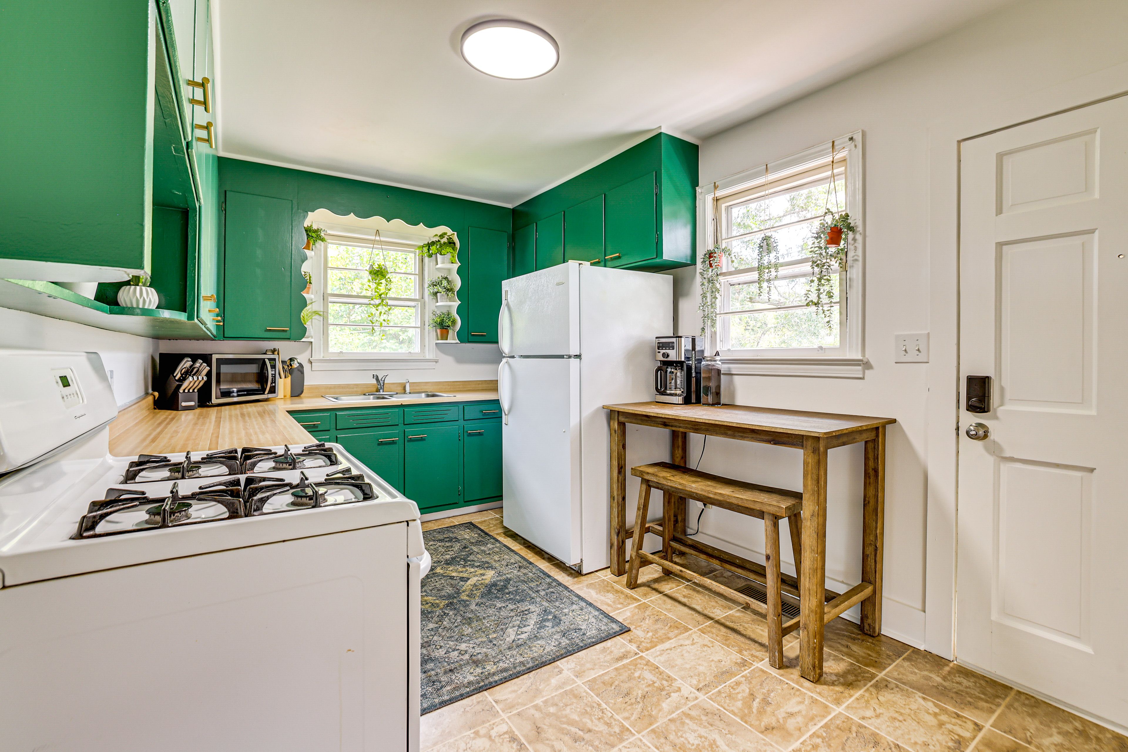 Kitchen | Drip Coffee Maker | Dishwasher | Cooking Basics