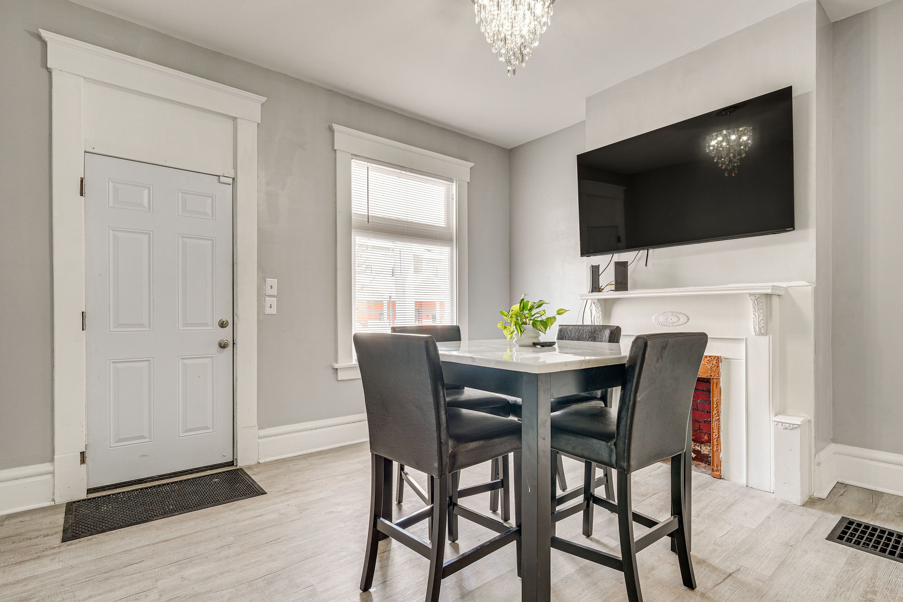 Dining Area | 1st Floor