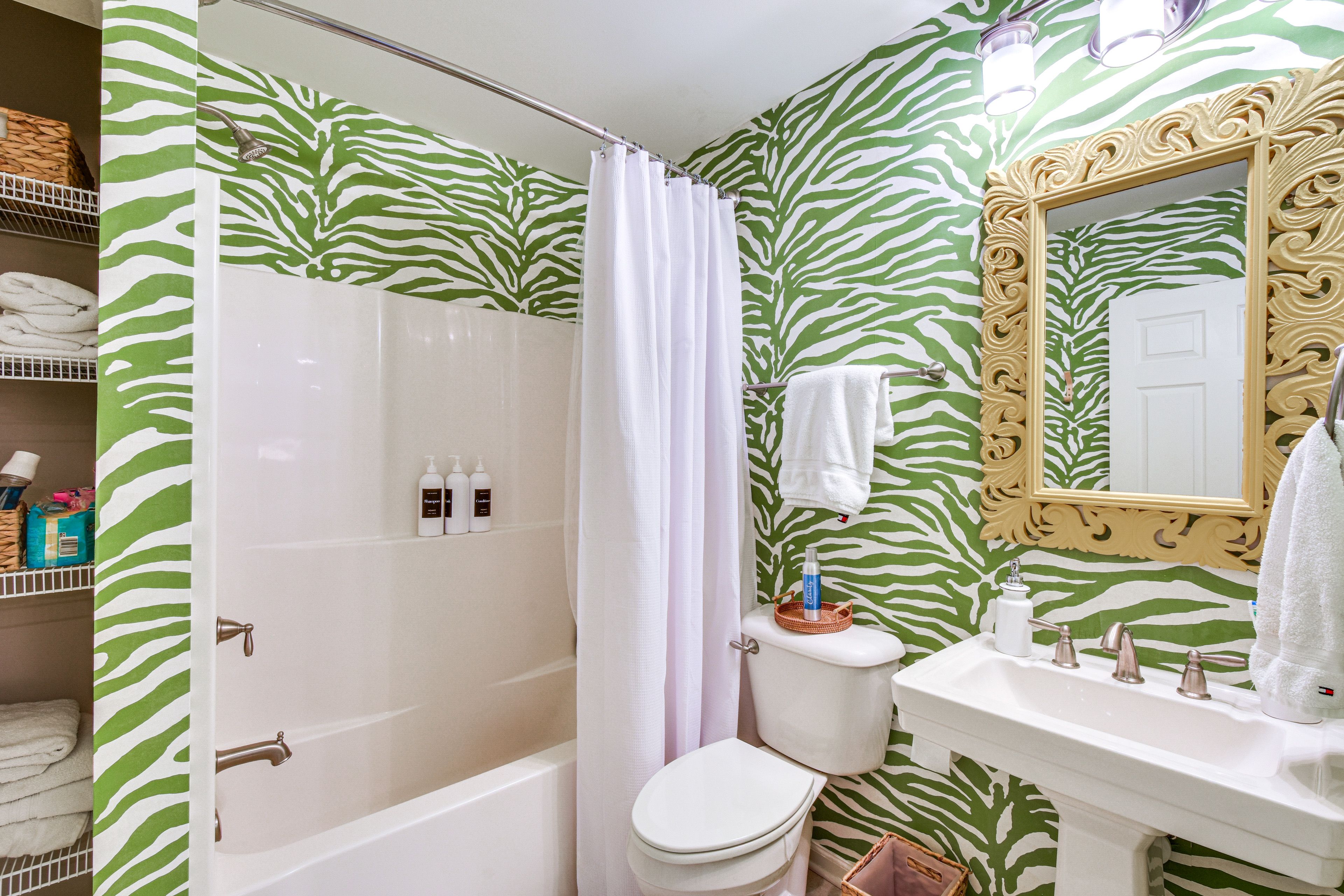 Bathroom | Hair Dryer | Lower Floor