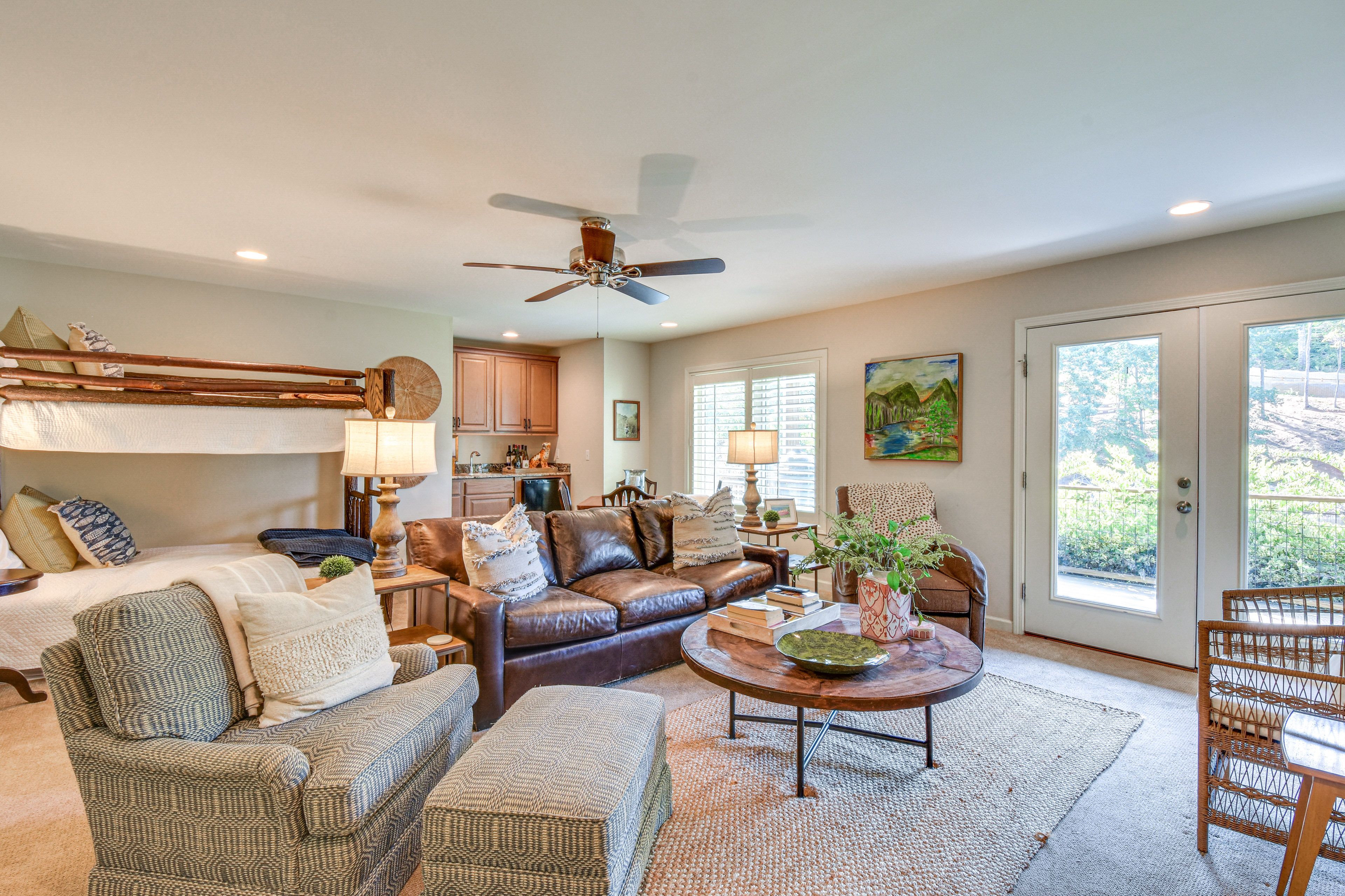 Family Room | Twin Bunk Bed | Lower Floor