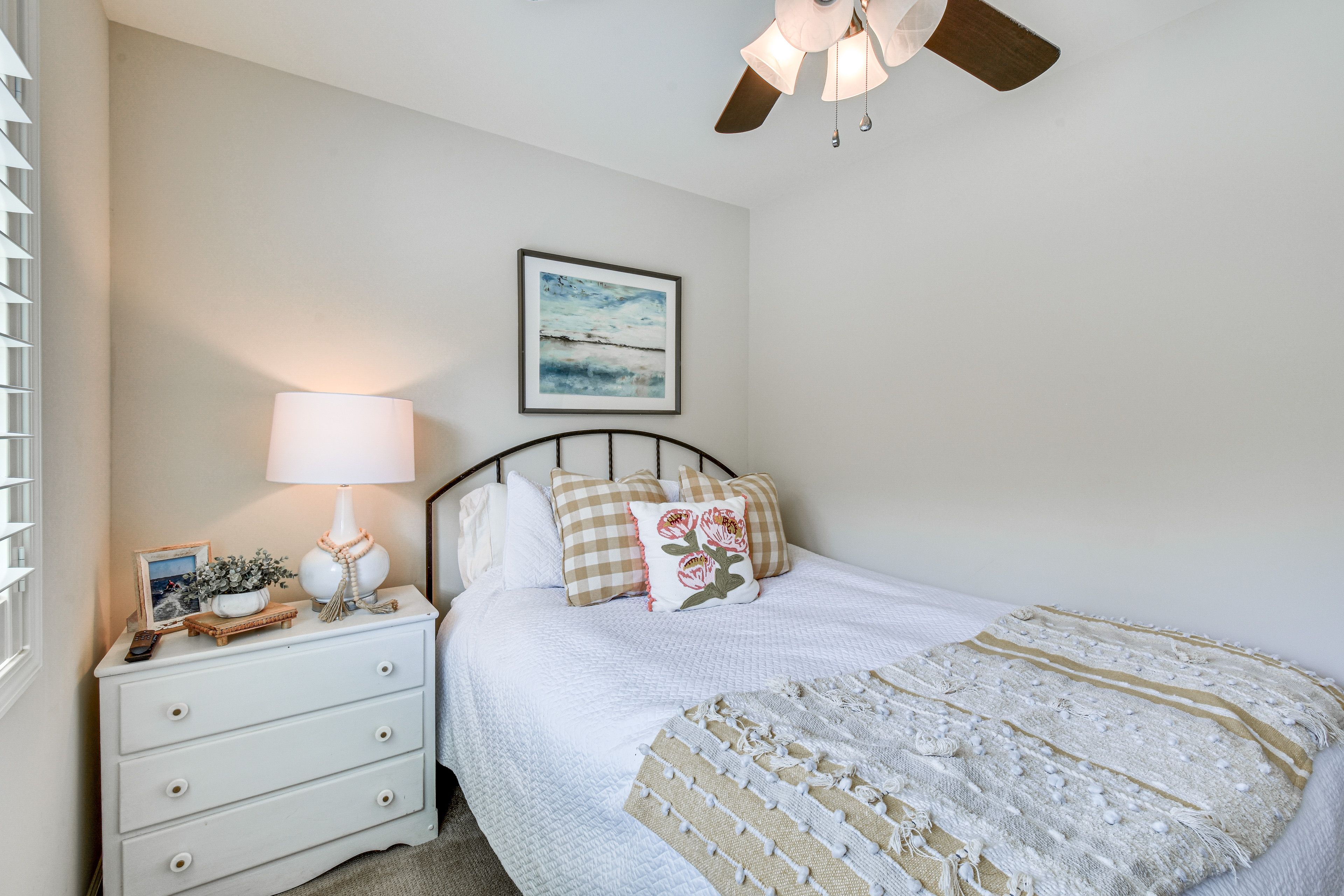 Bedroom 2 | Queen Bed | Lower Floor