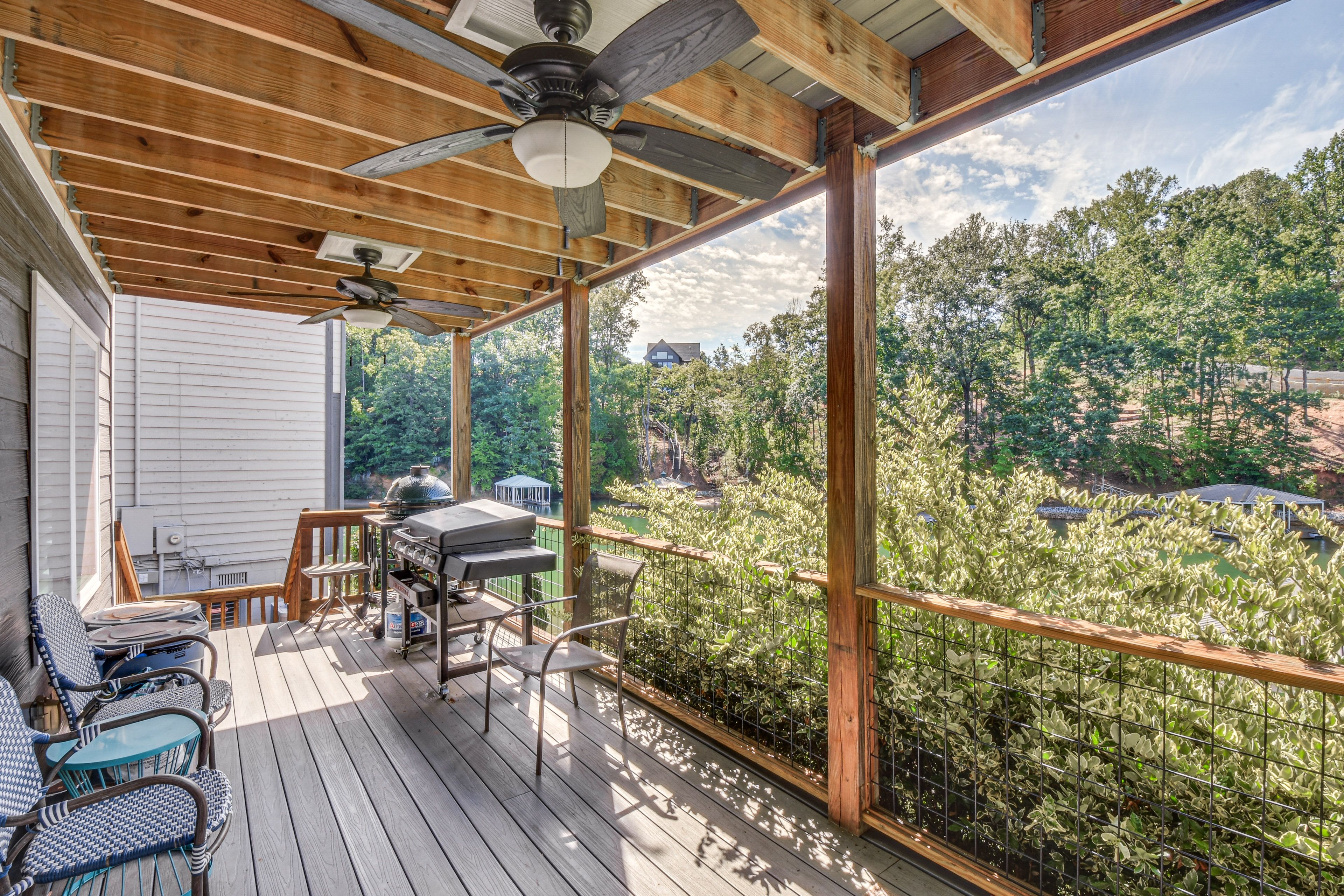 Lower Deck | Blackstone Griddle | Big Green Egg Grill
