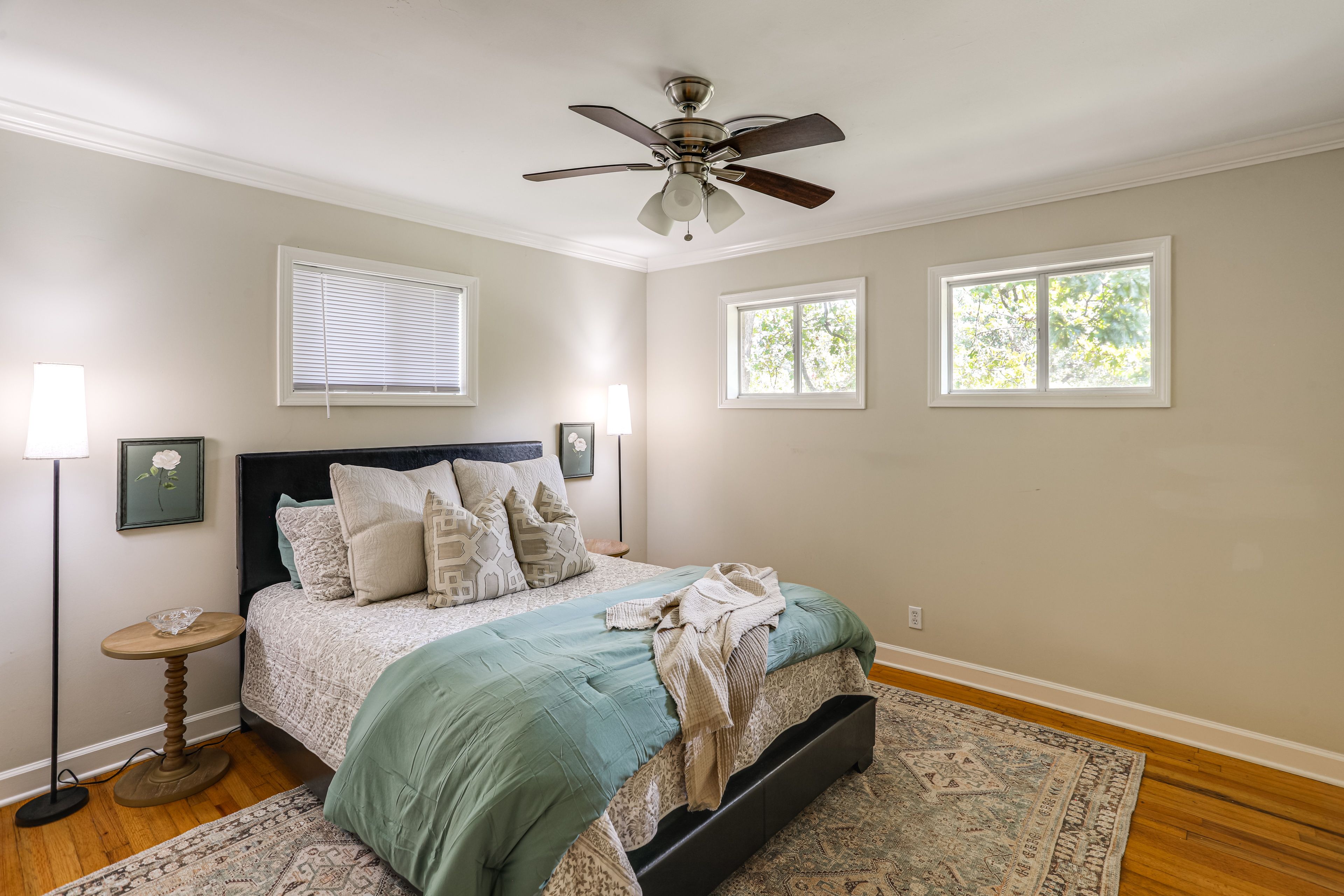 Bedroom 4 | Queen Bed