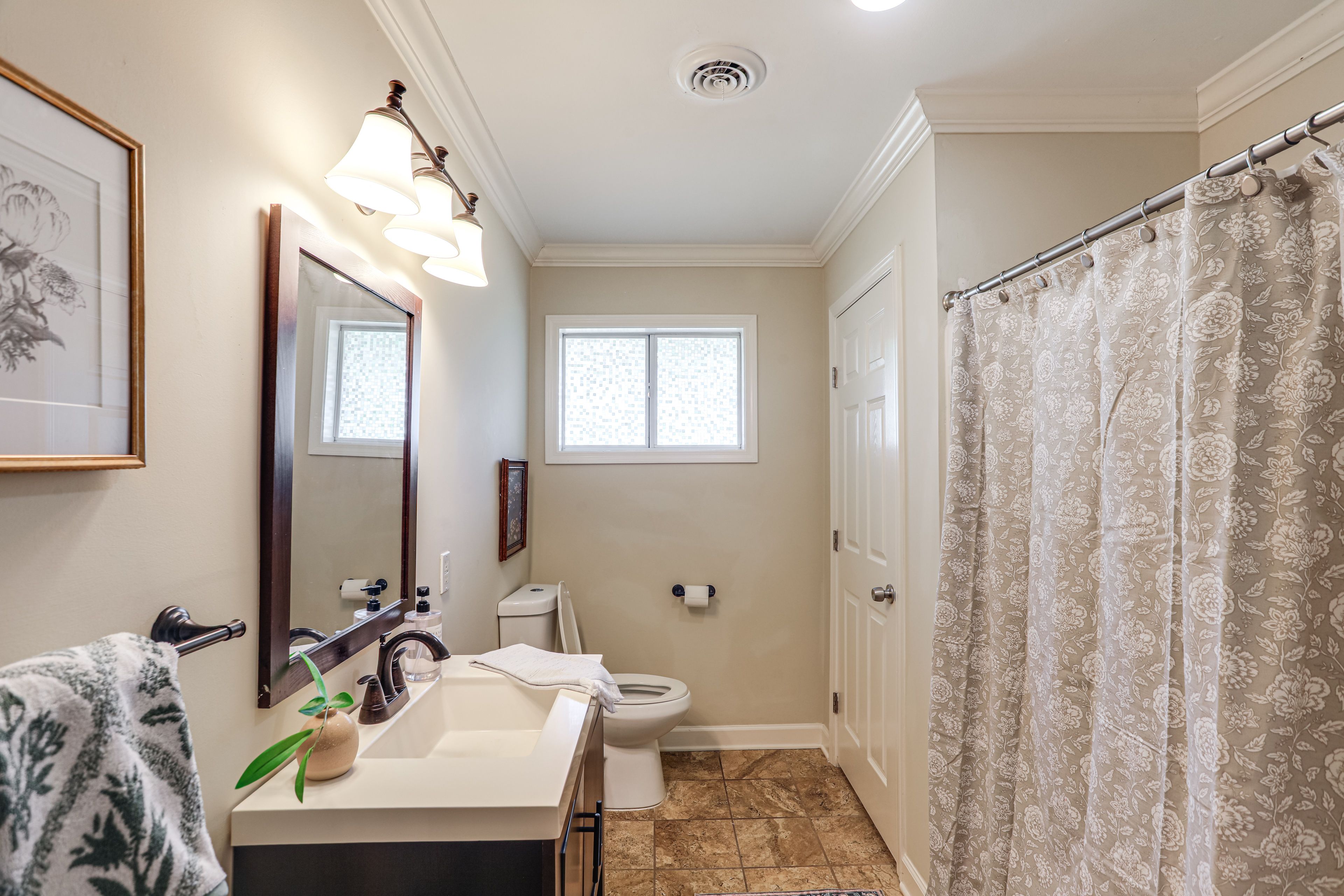 Full Bathroom