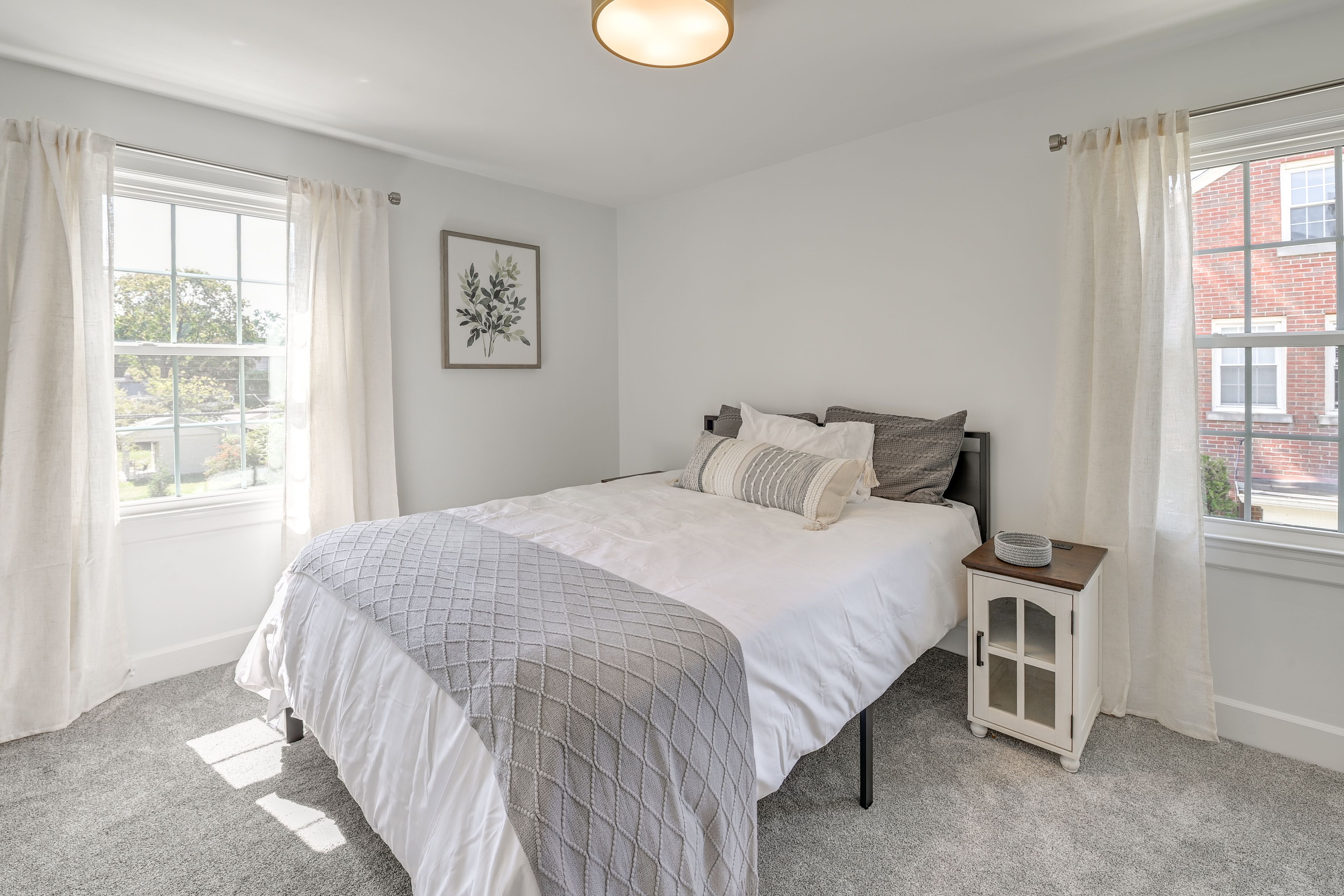 Bedroom 2 | 2nd Floor | Queen Bed