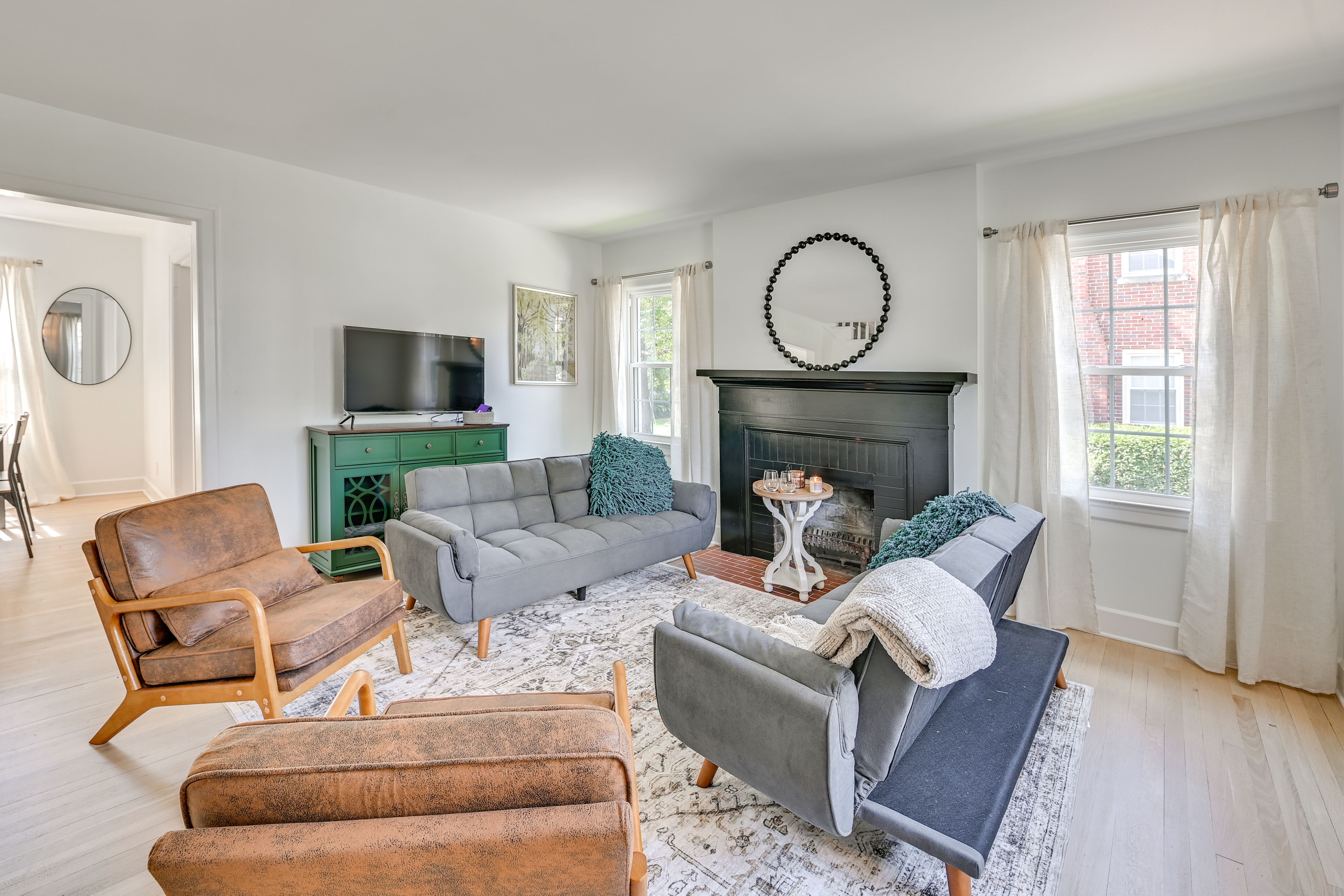 Living Room | 1st Floor | 2 Full Futons | Smart TV | Board Games