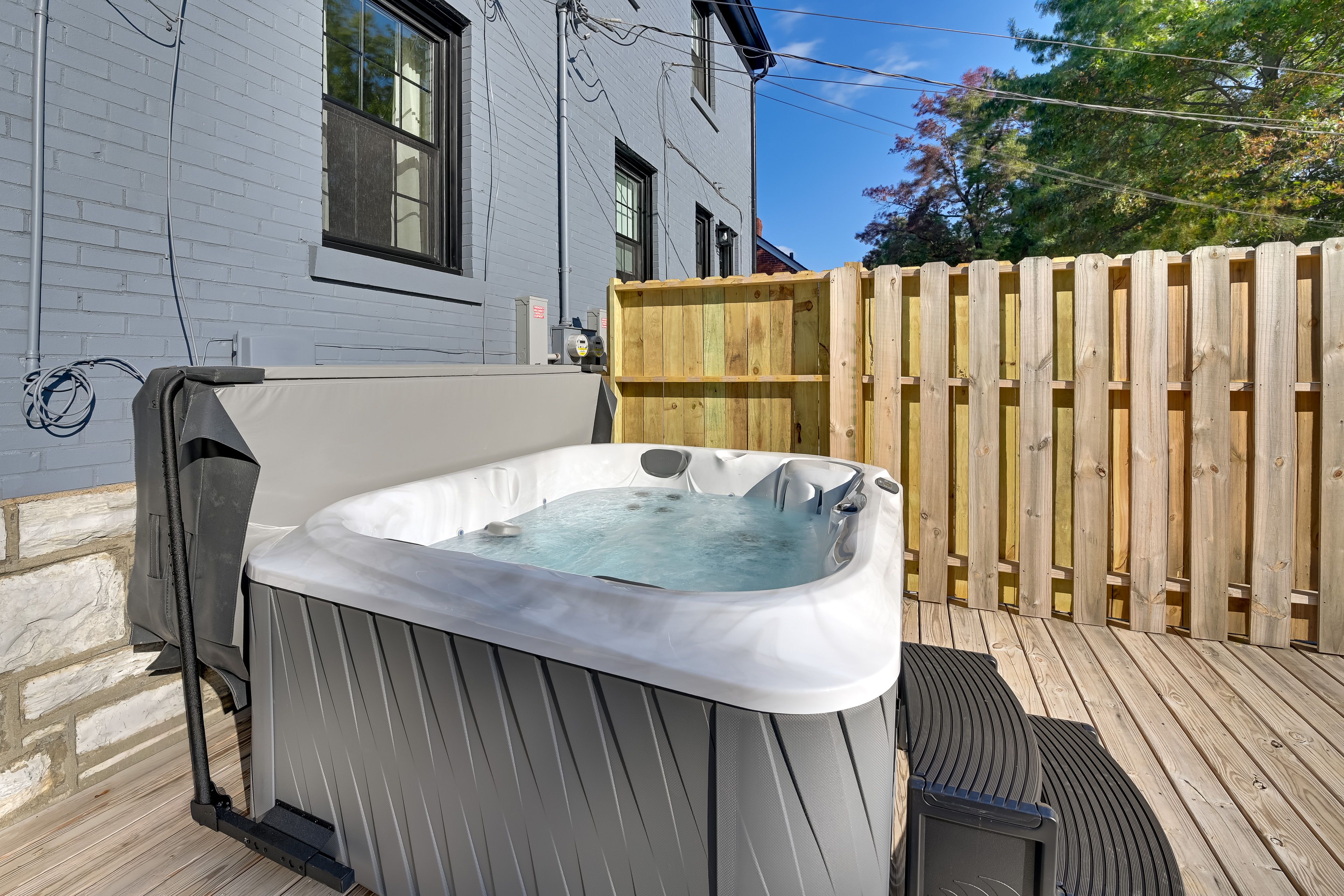 Deck | Private Hot Tub