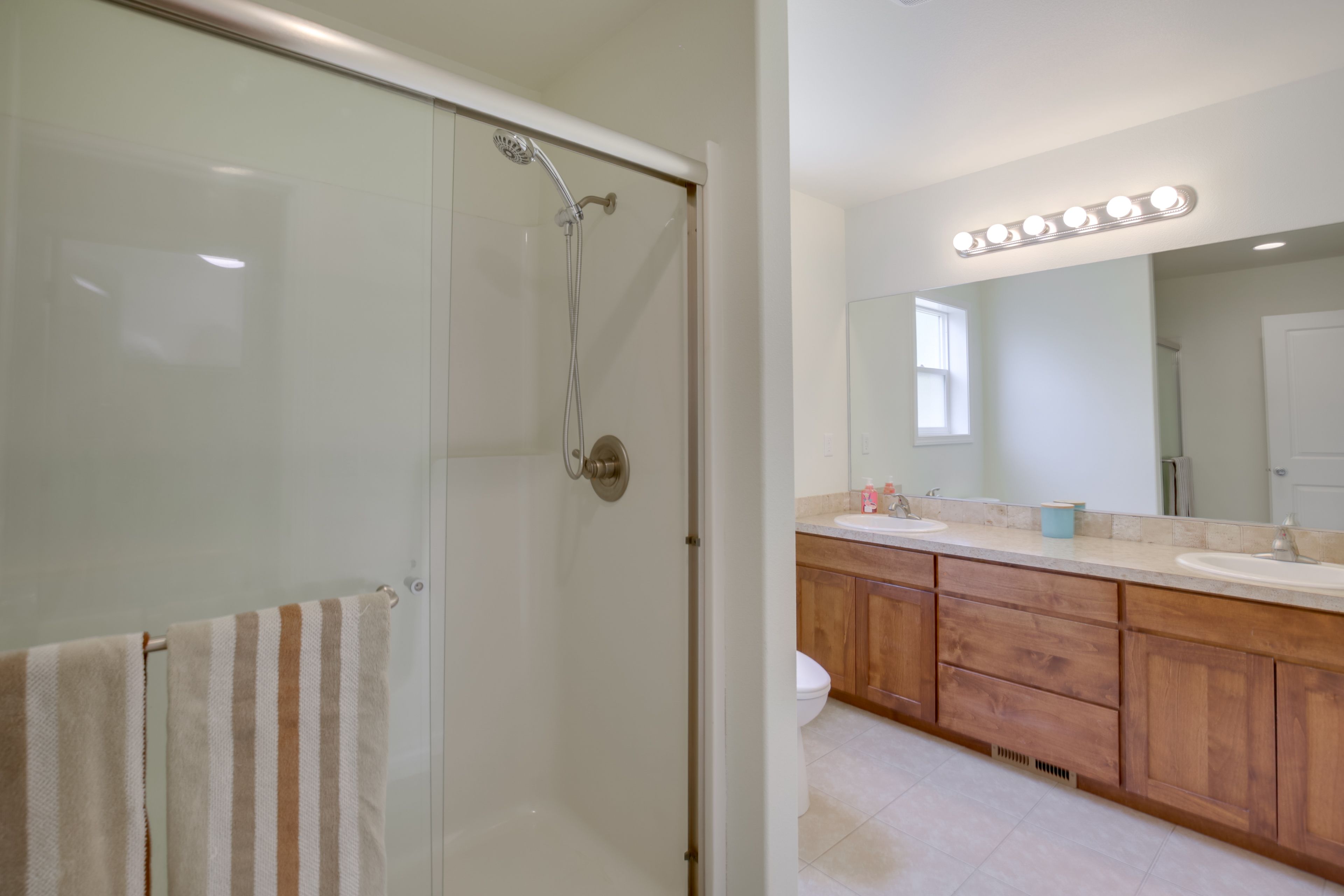 En-Suite Bathroom | Towels Provided