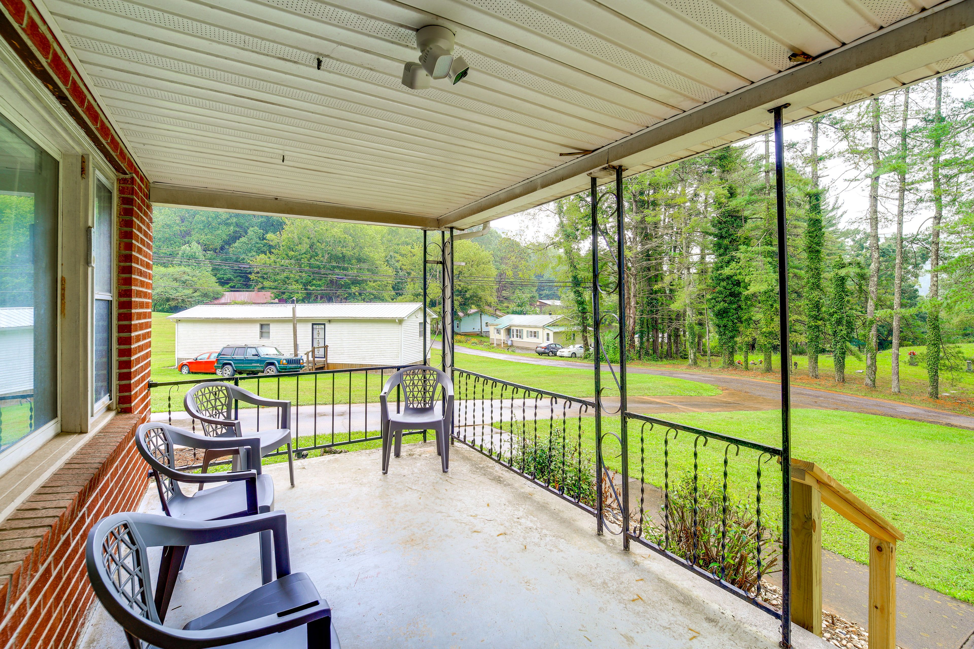 Covered Front Porch