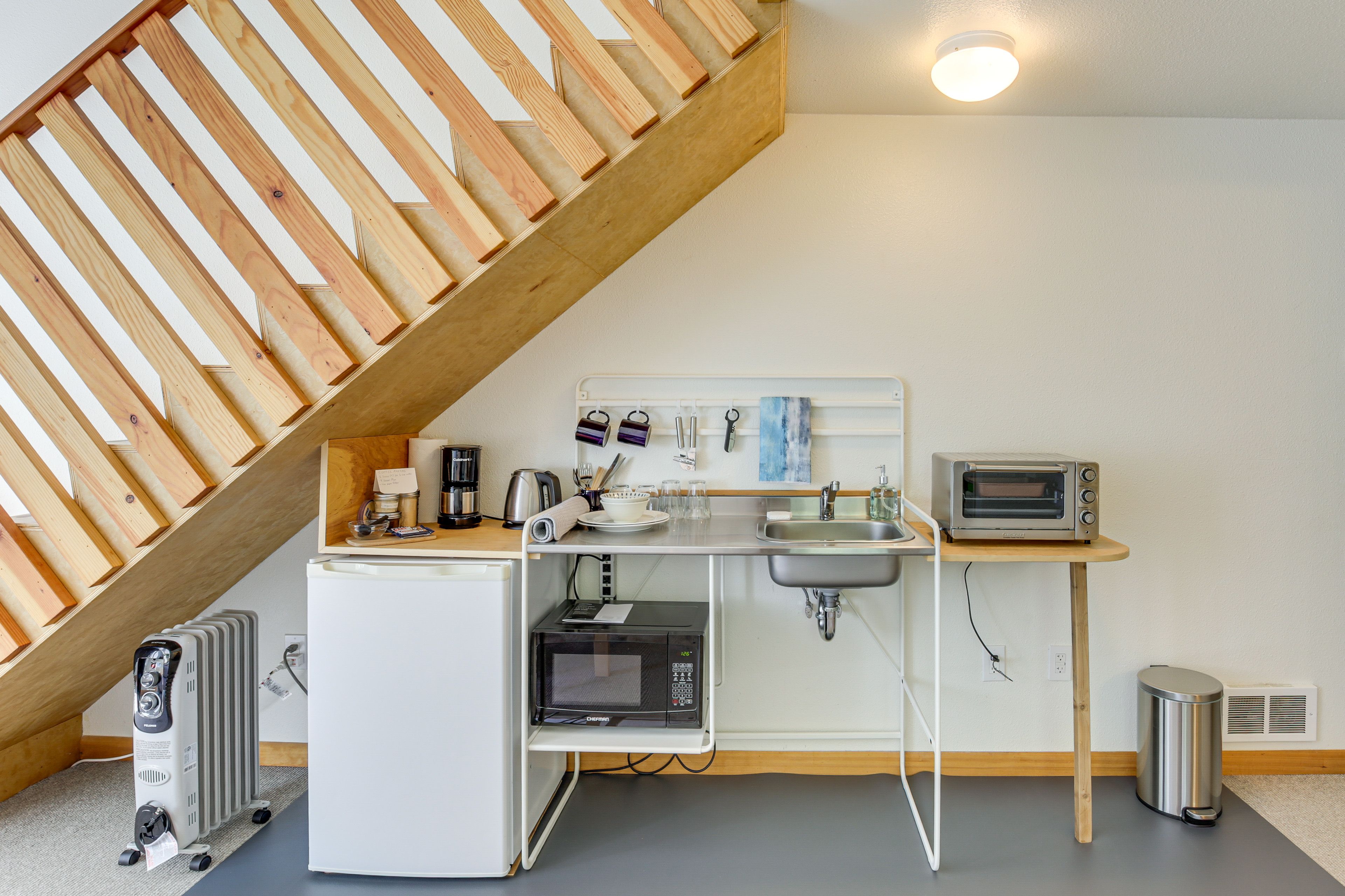 Kitchenette | 1st Floor | Drip Coffee Pot