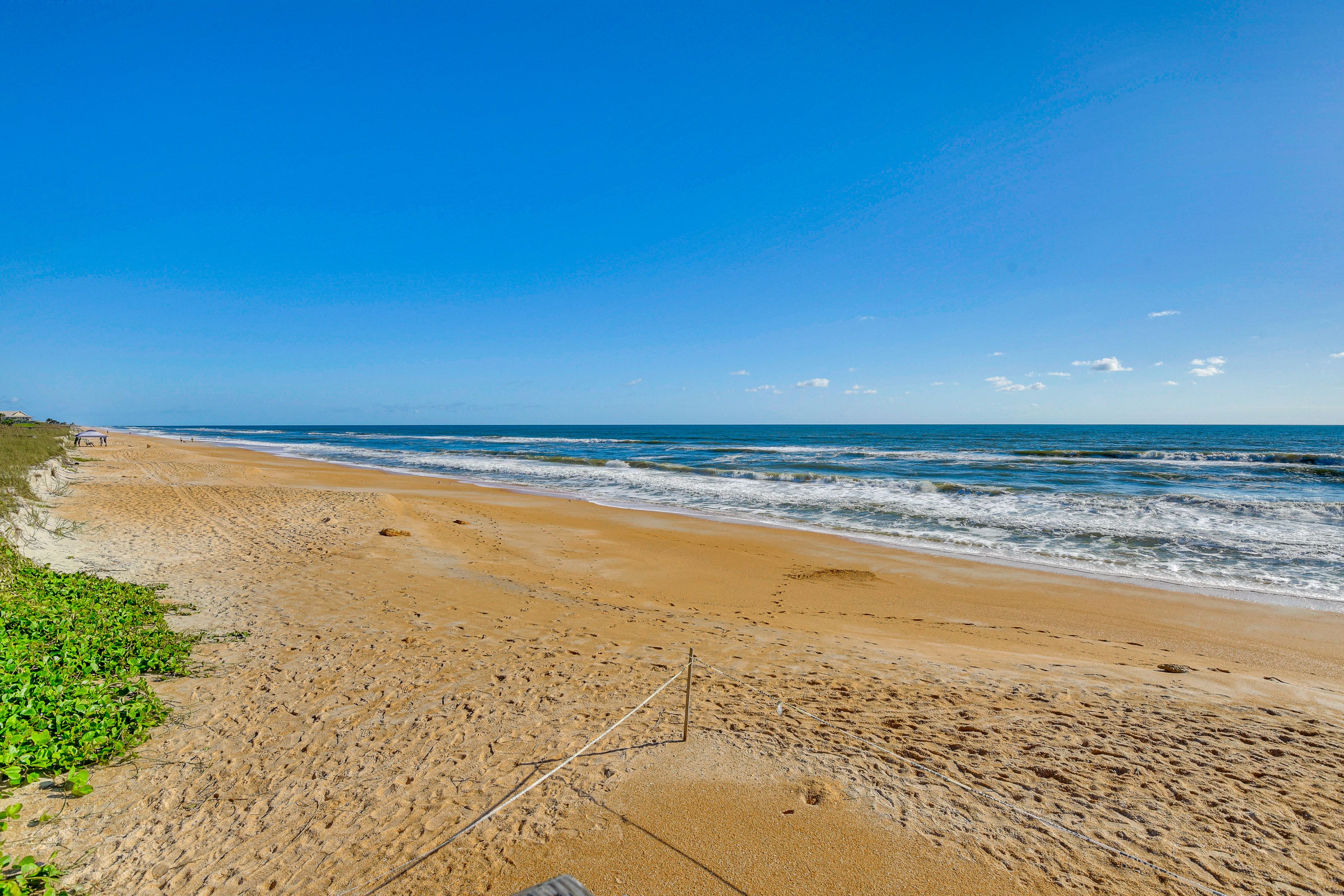 On-Site Beach Access | 3 Mi to Palm Coast Marina