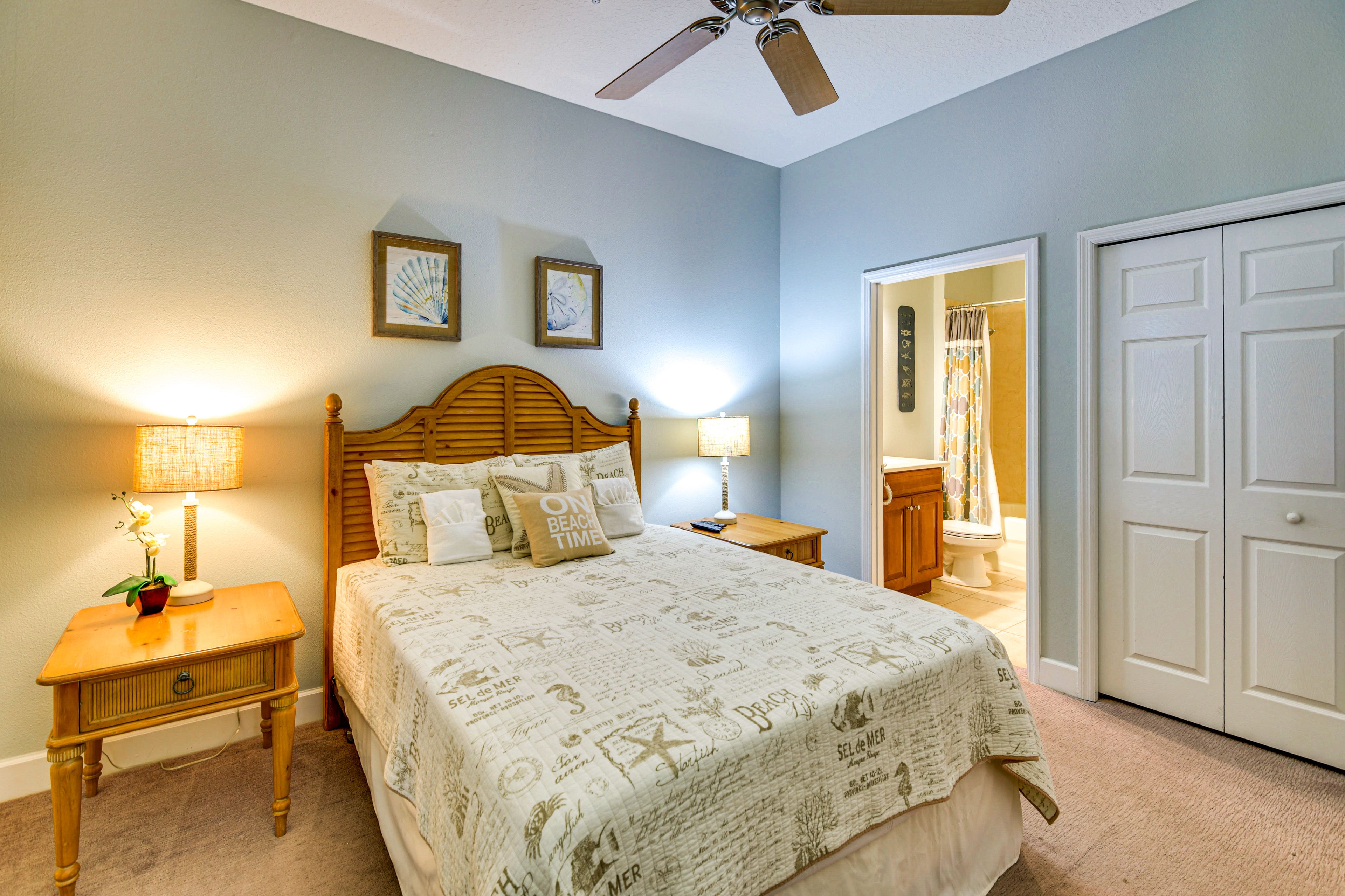 Bedroom 2 | Queen Bed