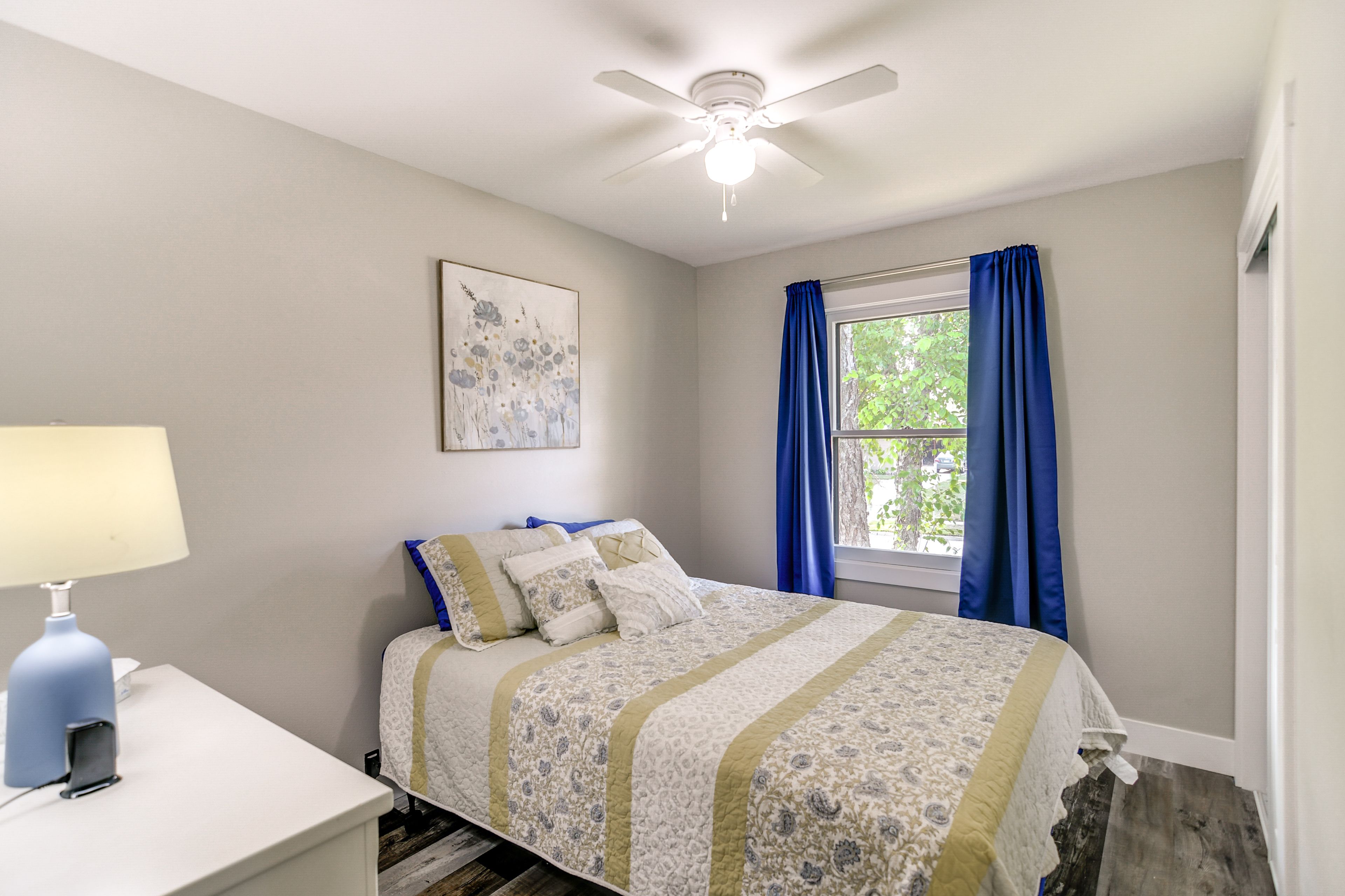 Bedroom 2 | Queen Bed | Upper Level