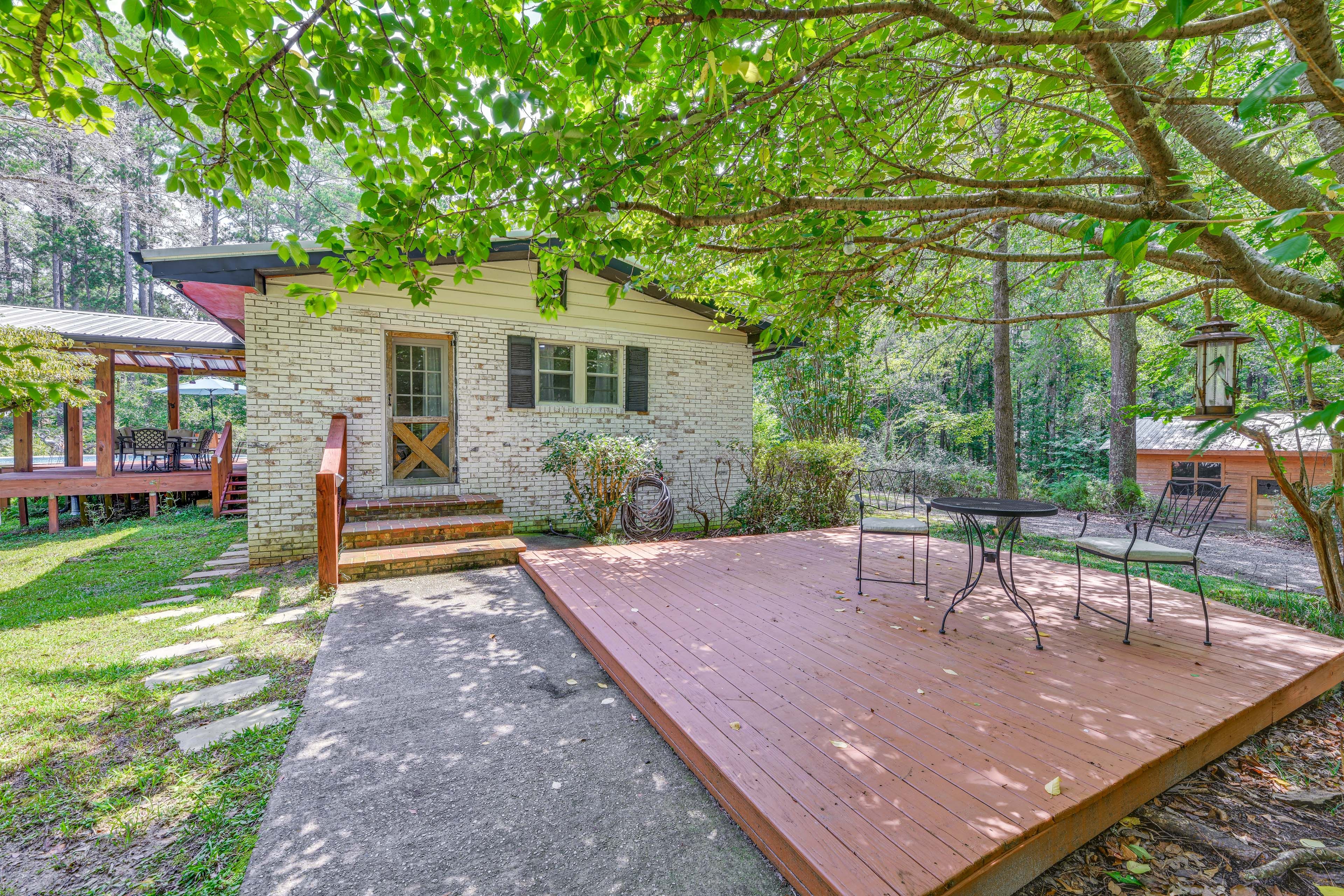 Property Exterior | Single-Story Home