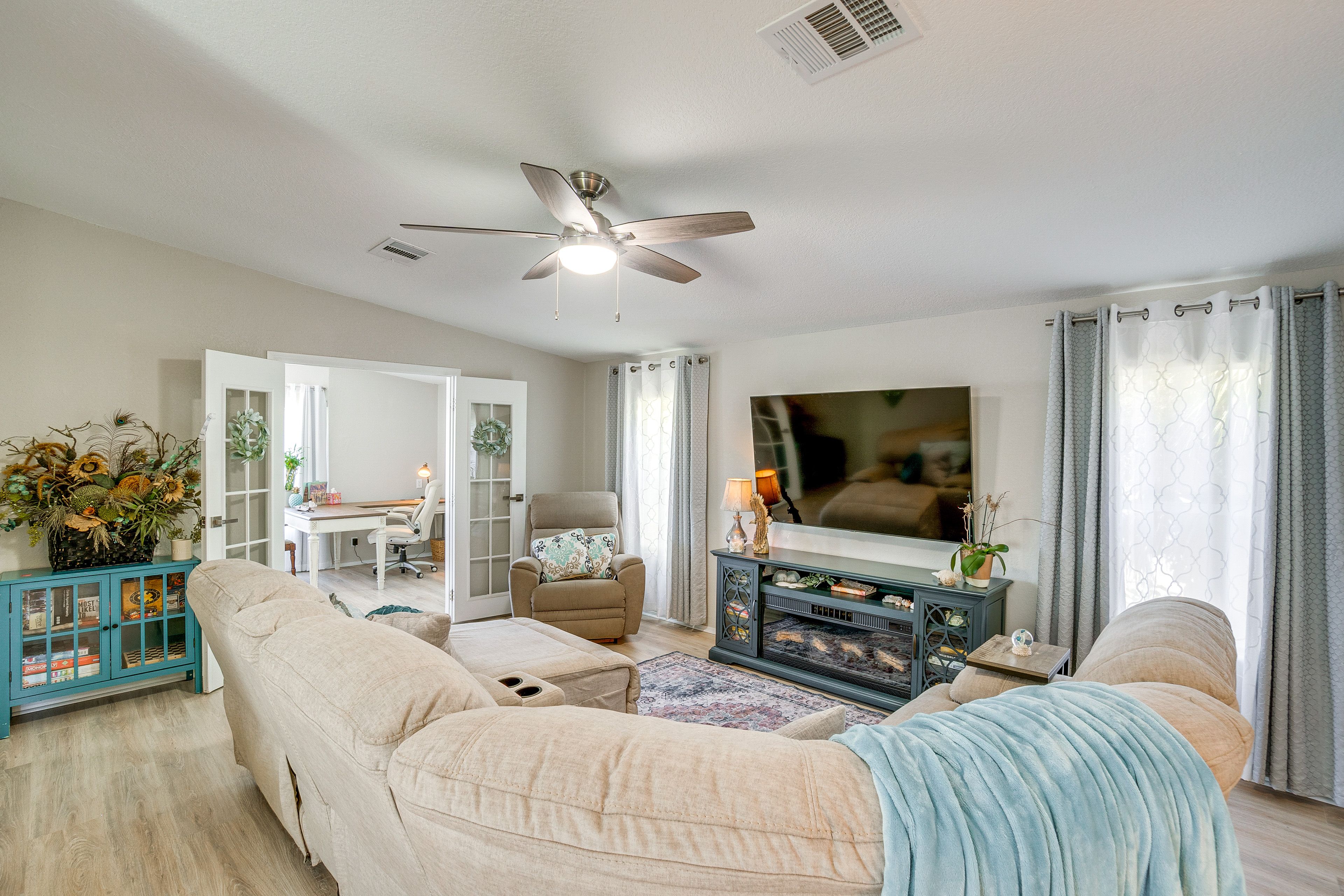 Englewood Vacation Rental | 2BR | 2BA | 1,456 Sq Ft | 5 Steps to Enter