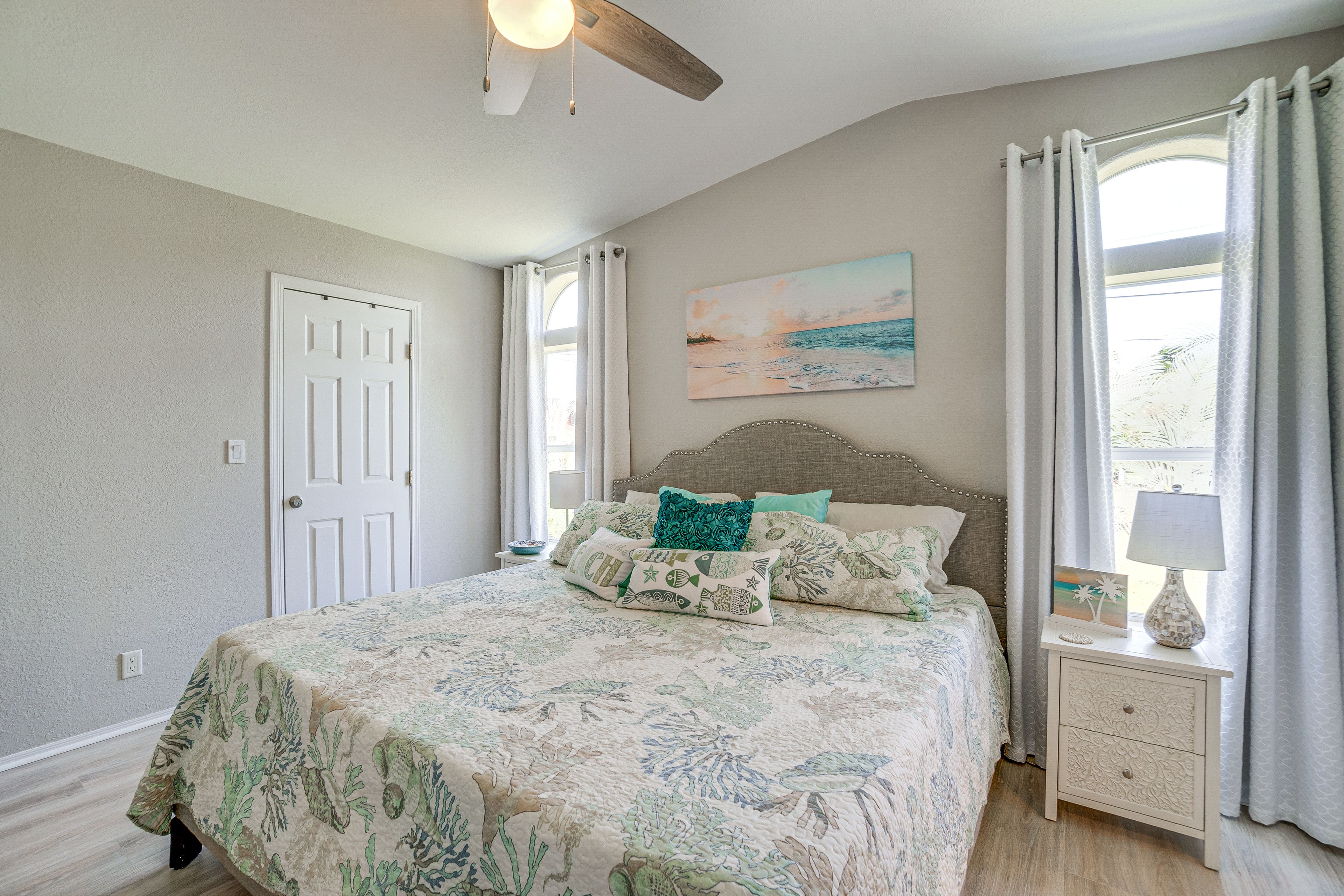 Bedroom 1 | King Bed | Linens Provided | En-Suite Bathroom