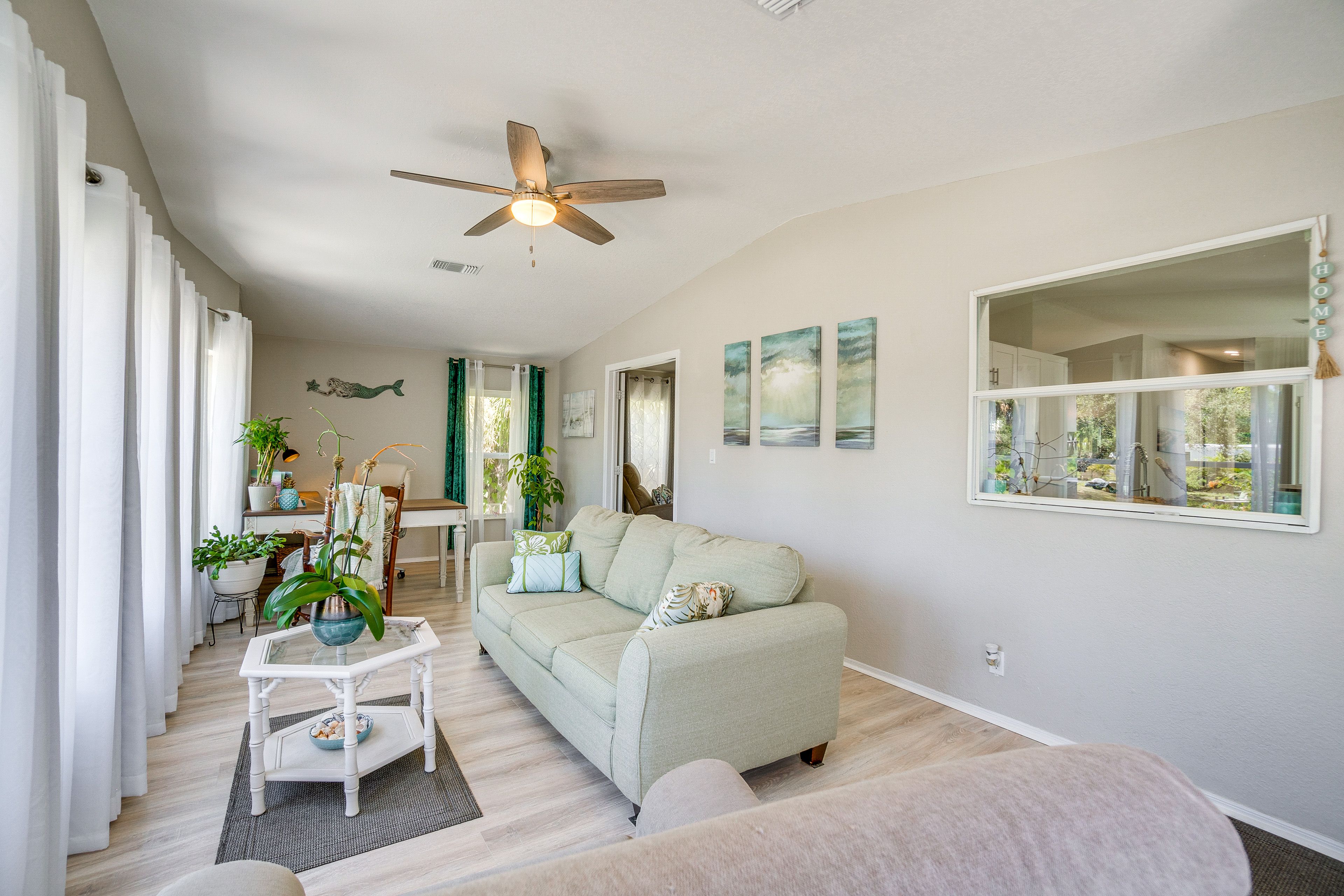 Sunroom | Full Sleeper Sofa | Central Heating & A/C | Free WiFi