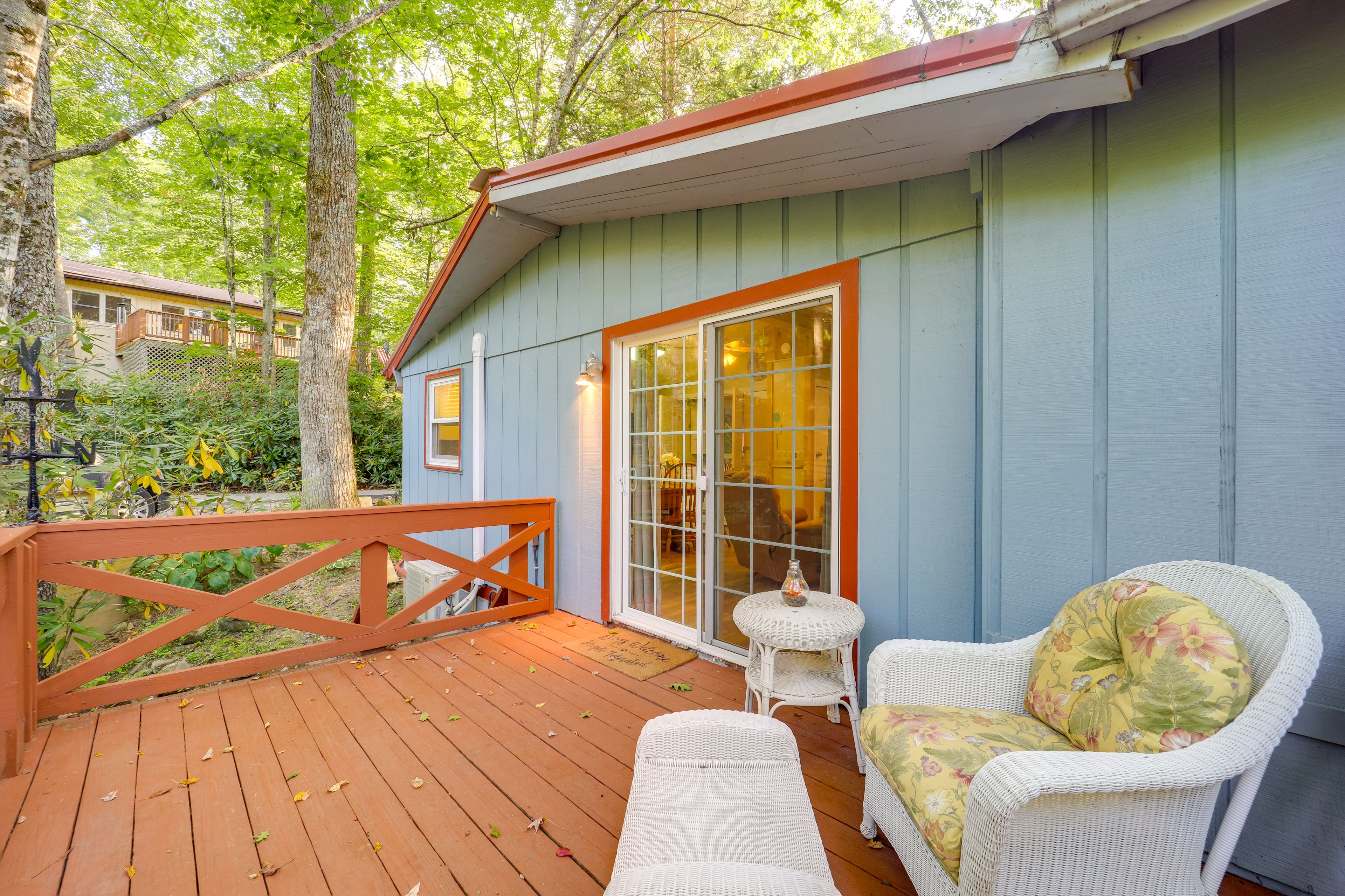 Furnished Deck